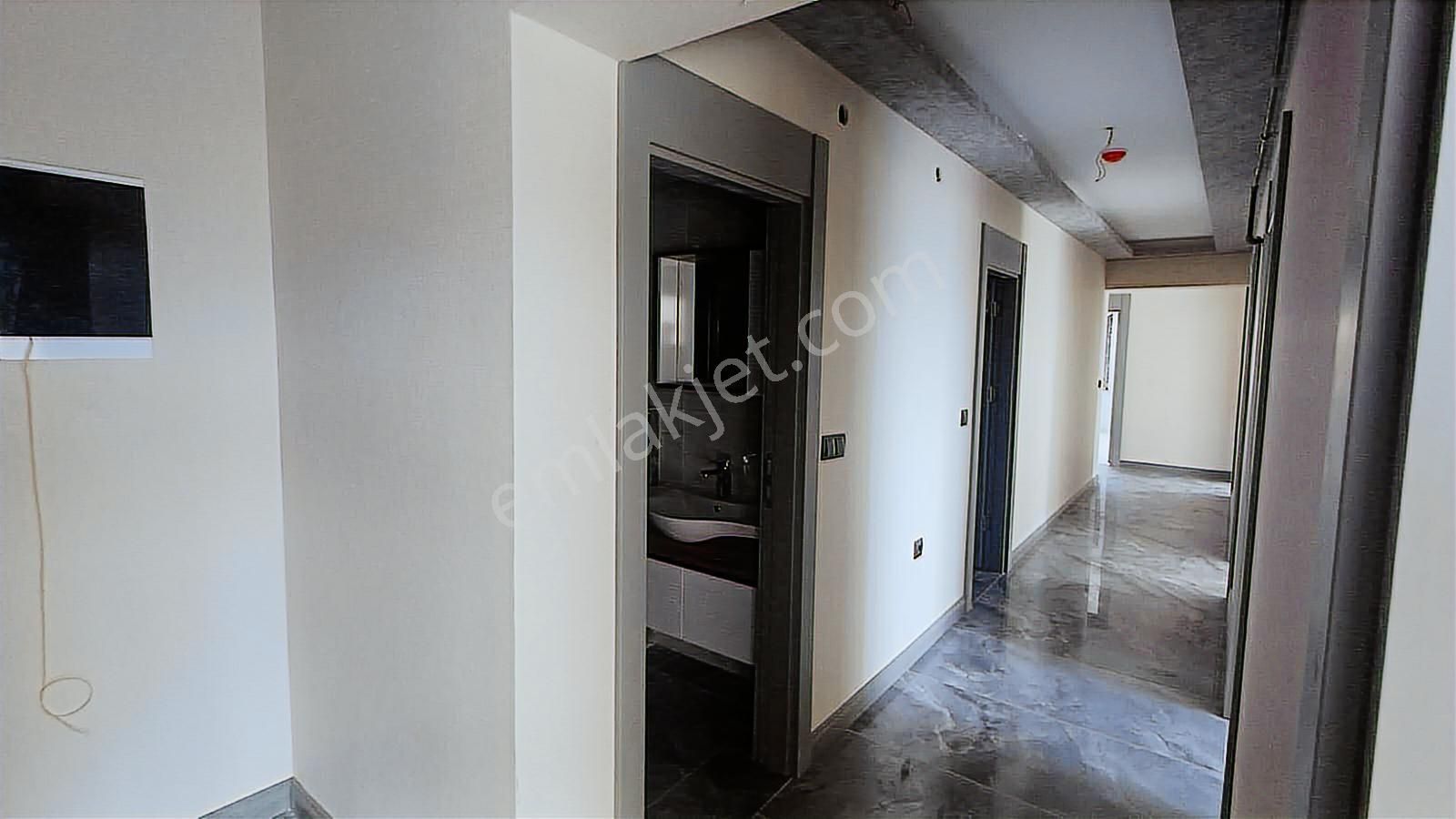 Göksu Parkına Yakın Satılık 4+1, 4wc, 4 Banyolu Geniş Daire - Görsel 17