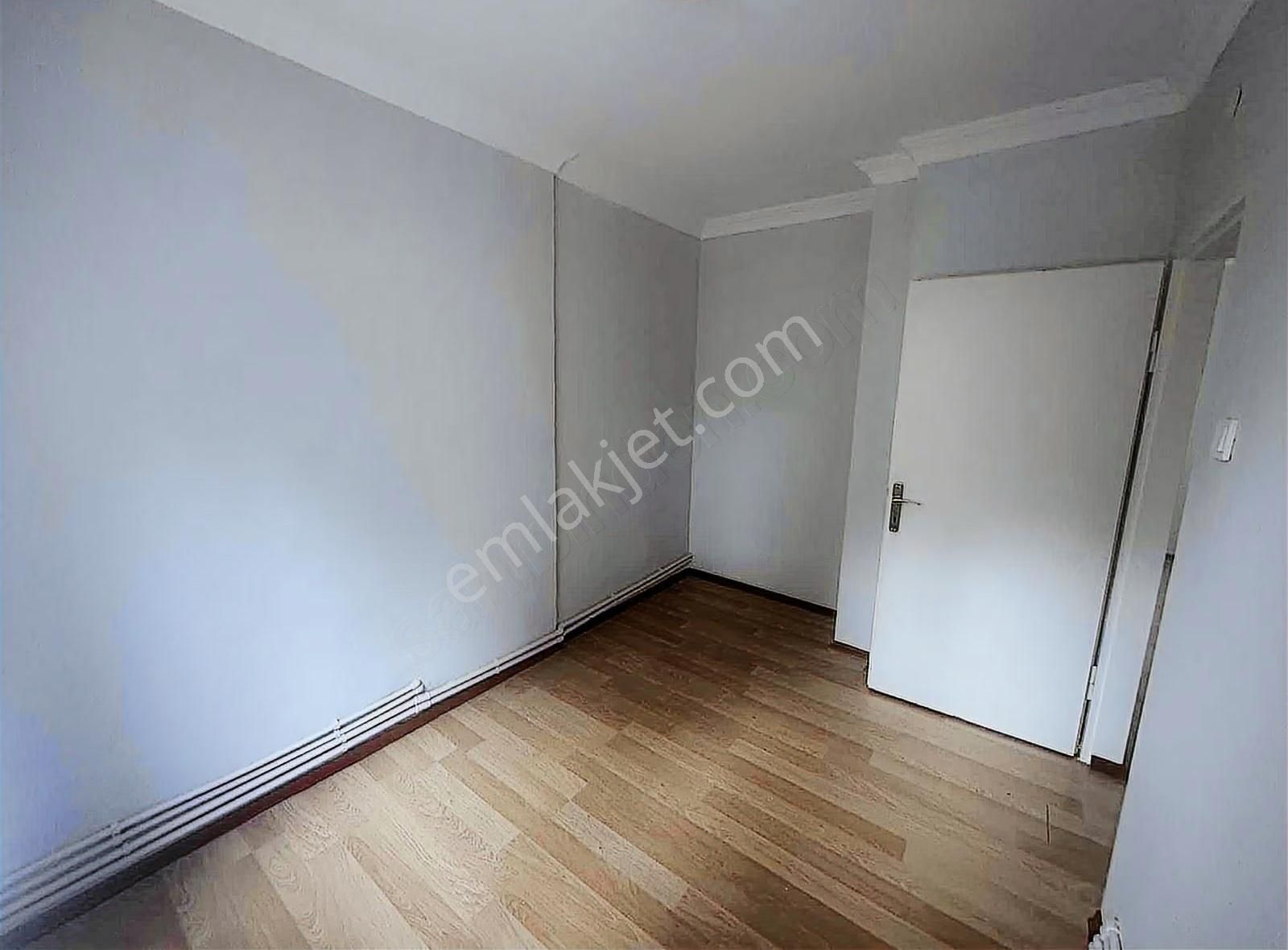 Nilüfer Balkan Mah. Göçmen Konutları 2+1 Kısmi Eşyalı Kiralık - Görsel 2