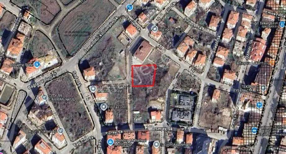 Delux'den Altınova Mahallesinde Merkezi Konumda Satılık Arsa - Görsel 2