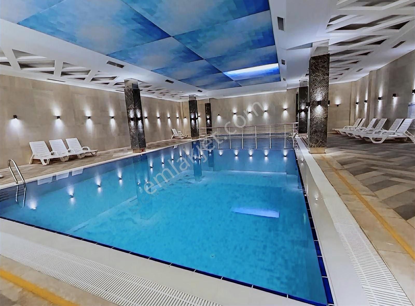 Balat City 1 'de 180m2 Net 4+1 Süper Lüks Daire.