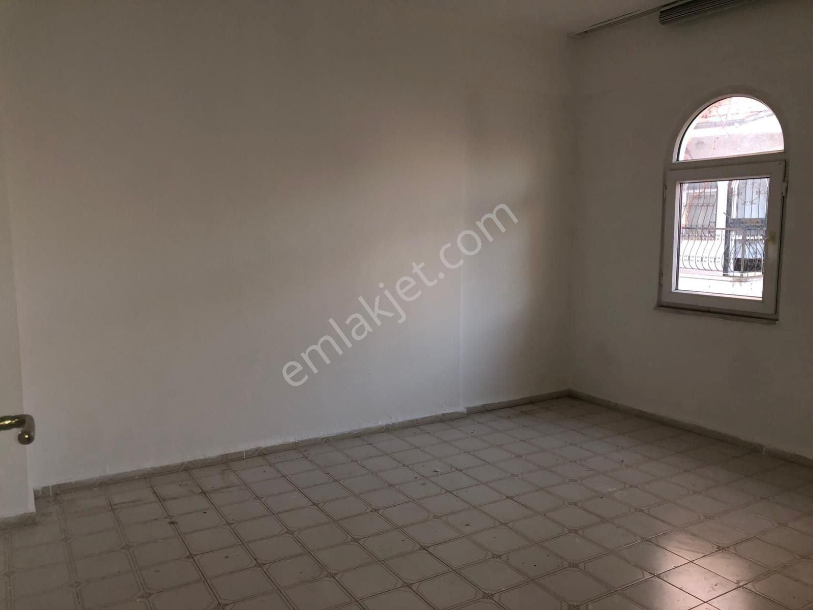 Havuzlu Sitede 3+1 Sarımsaklı Altınova Arası Satılık Villa - Görsel 9