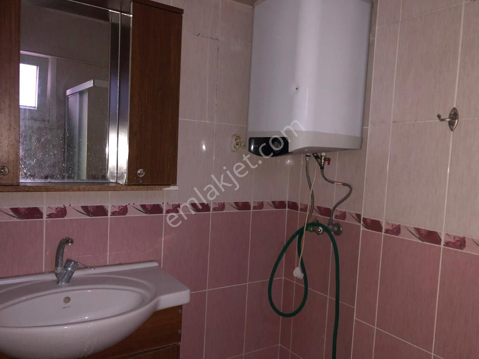 Havuzlu Sitede 3+1 Sarımsaklı Altınova Arası Satılık Villa - Görsel 13