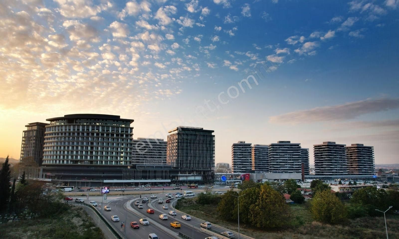 Downtown Konut Etabında Dağ Ve Gösteri Havuz Manzaralı 4+1 Daire - Görsel 24
