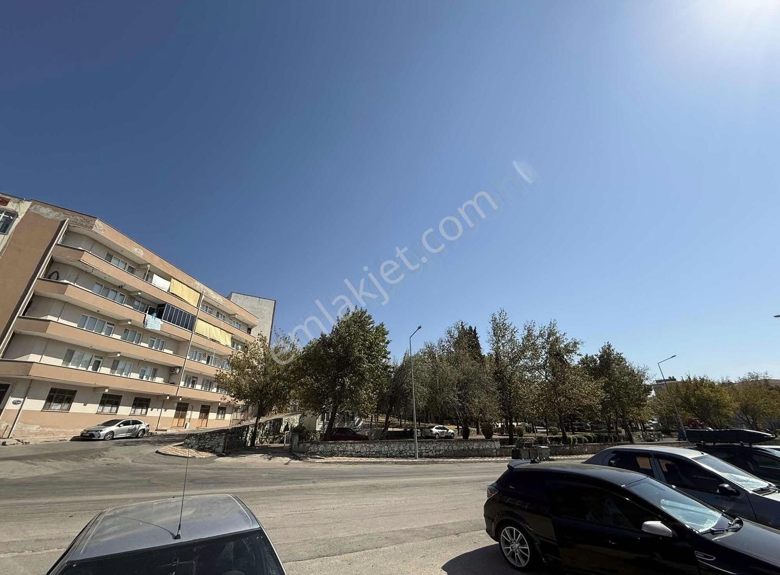 Karacabey Merkez'de Satılık Geniş Ferah 3+1 - Görsel 11