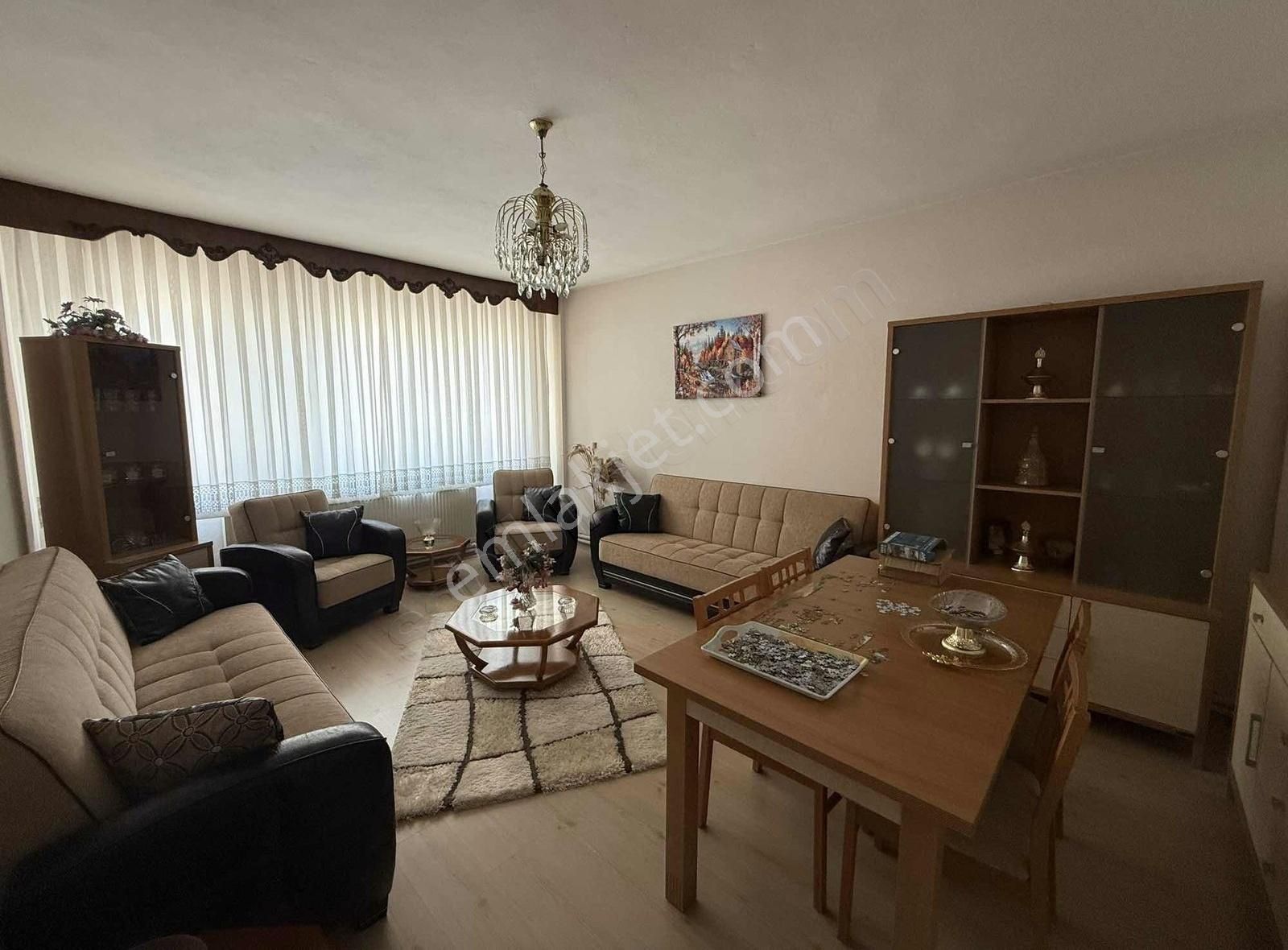 Karacabey Merkez'de Satılık Geniş Ferah 3+1 - Görsel 4