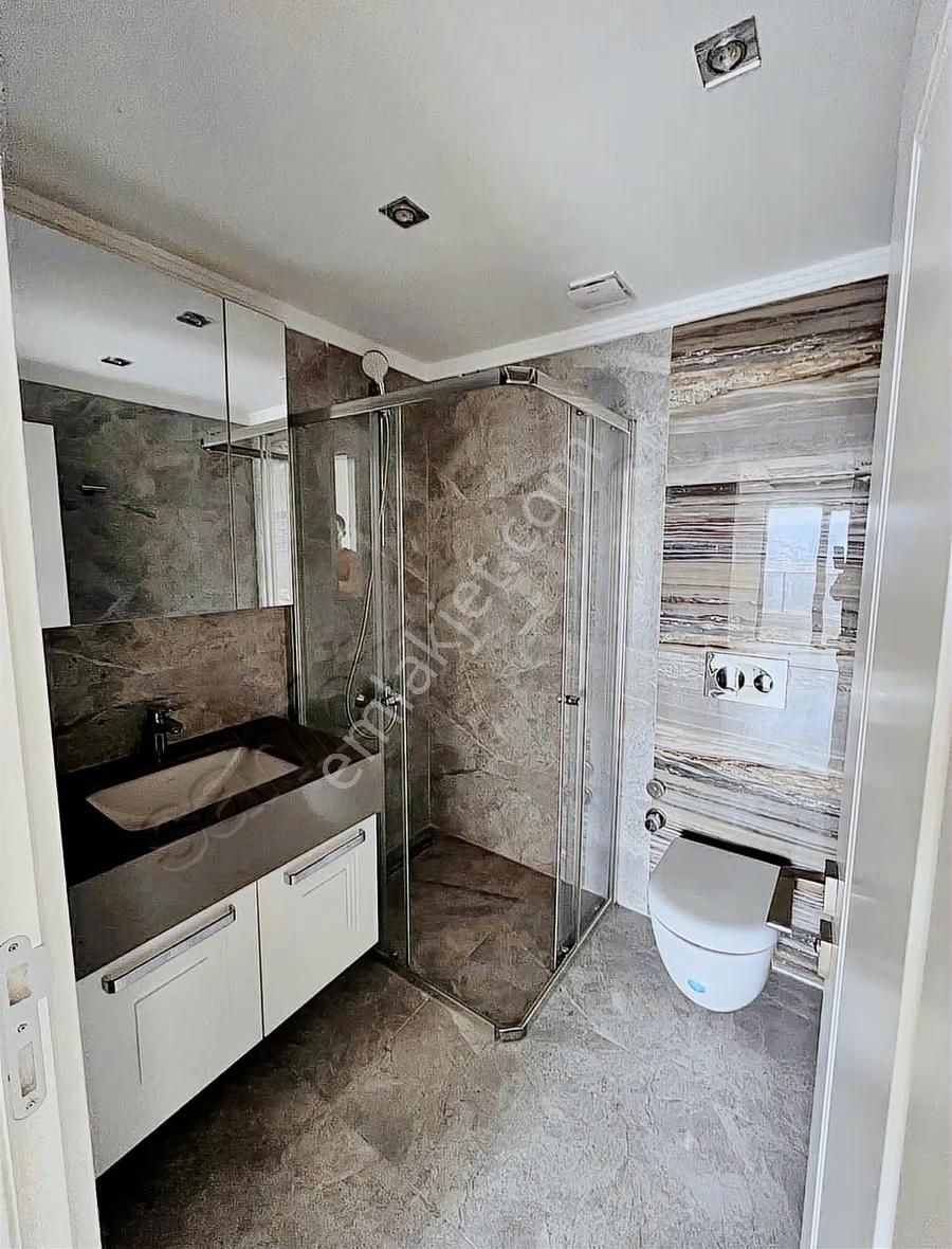 Downtown'da Kiralık Geniş Ve Manzaralı 2+1 Daire - Görsel 15