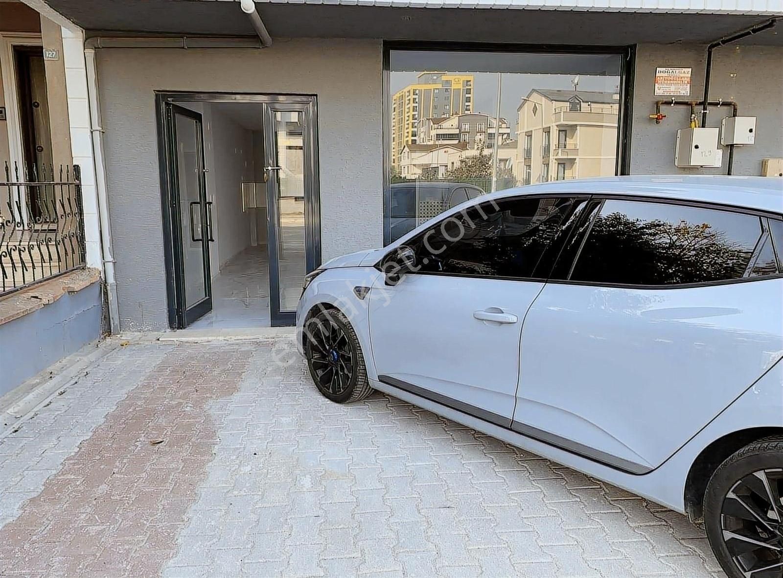 Dialog Piramit'ten Güneştepe De Kiralık Dükkan - Görsel 4