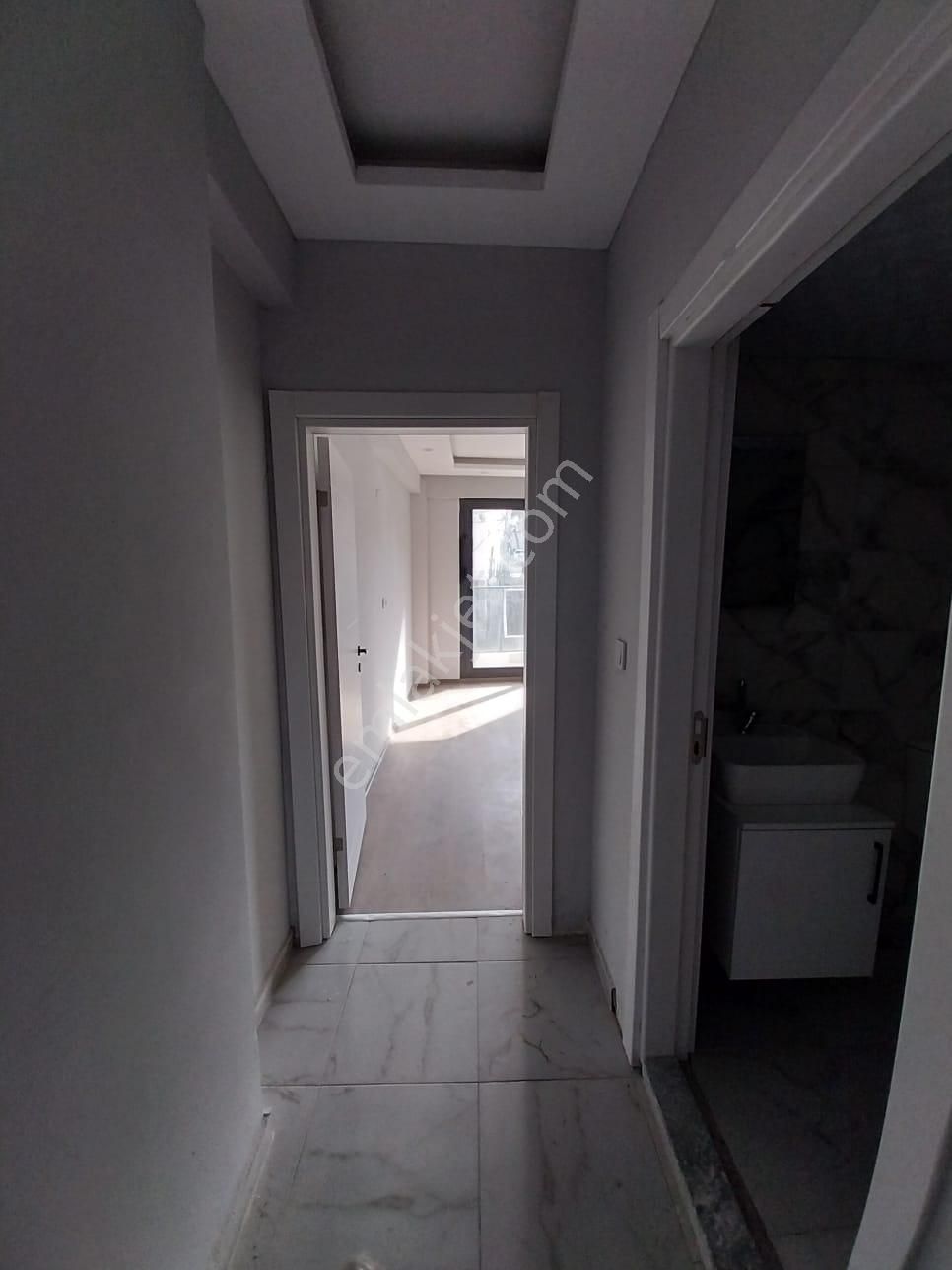 Nafiz Gürman Mahallesi Ana Cadde Üzeri İyi Konumda Satılık 2+1 - Görsel 6