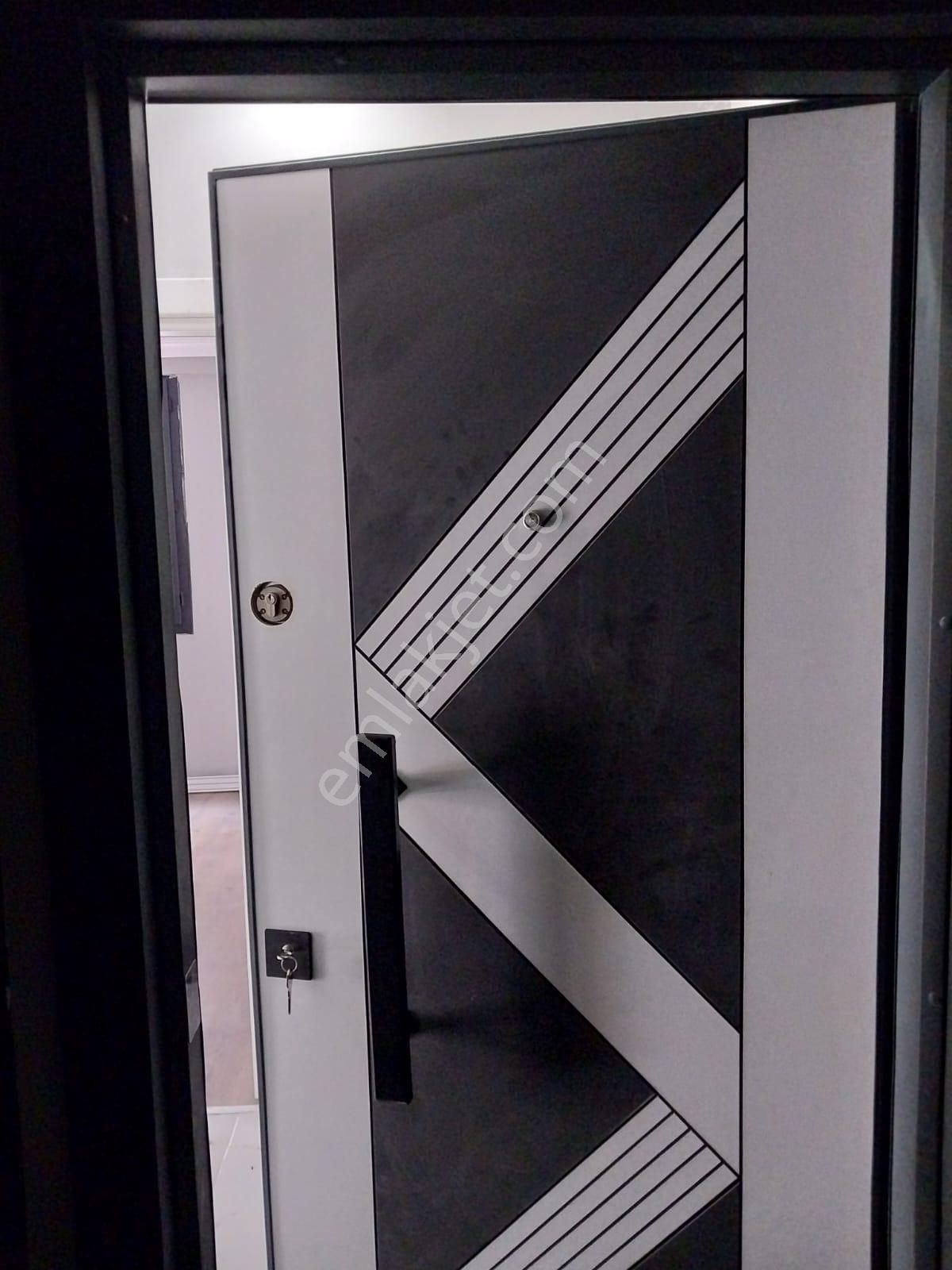 Nafiz Gürman Mahallesi Ana Cadde Üzeri İyi Konumda Satılık 2+1 - Görsel 8