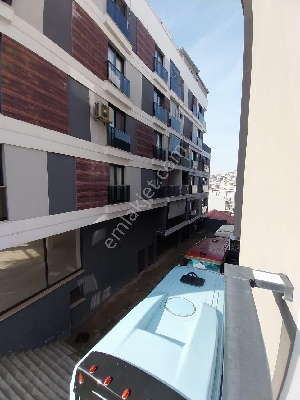 Nafiz Gürman Mahallesi Ana Cadde Üzeri İyi Konumda Satılık 2+1 - Görsel 3