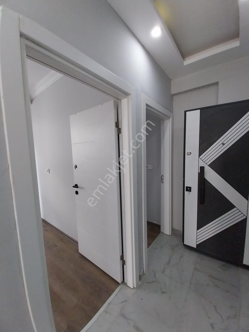 Nafiz Gürman Mahallesi Ana Cadde Üzeri İyi Konumda Satılık 2+1 - Görsel 26