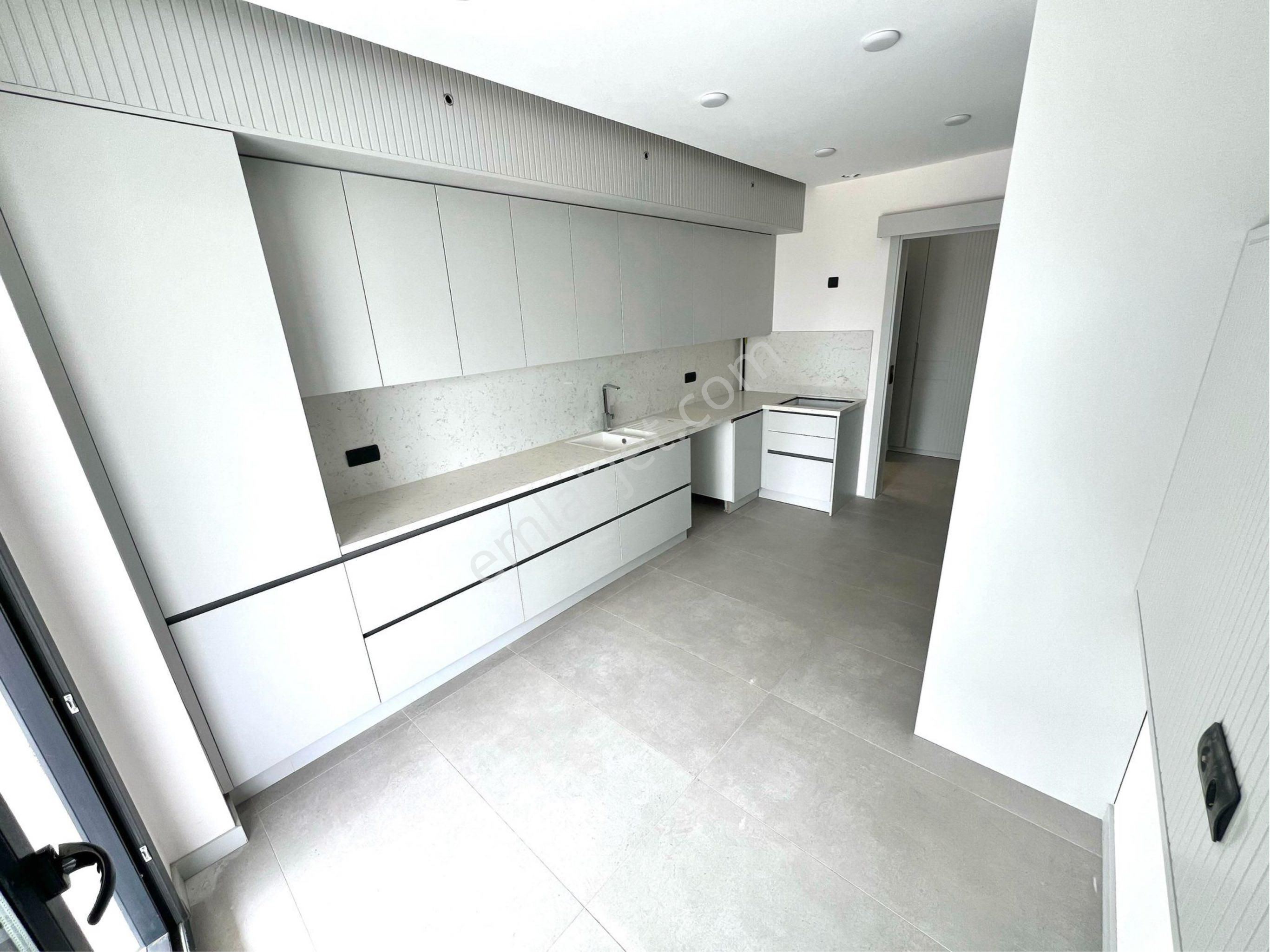 Ferhatlar Koleji Mevkili 3+1 Yerden Isıtmalı Oturuma Hazır Satılık Daire - Görsel 12