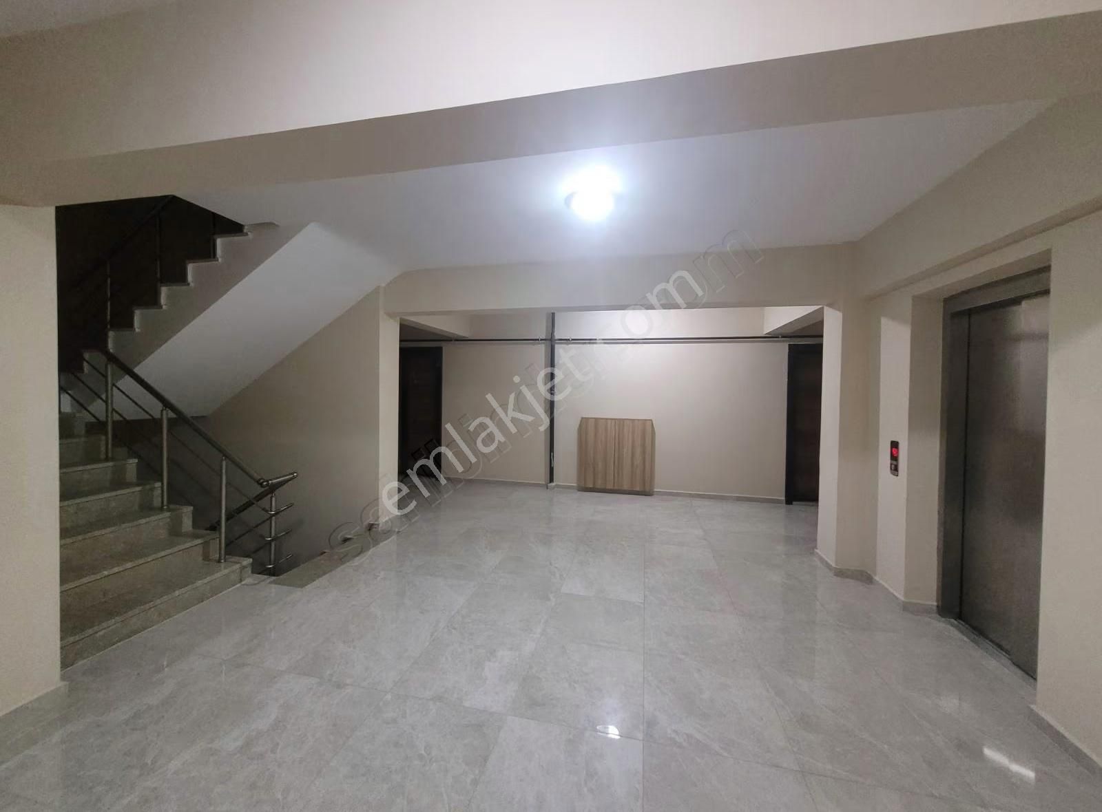 Dumlupınarda Eşyalı Ve Kiracılı 2+1 Net 50 M2 Satılık Daire - Görsel 12