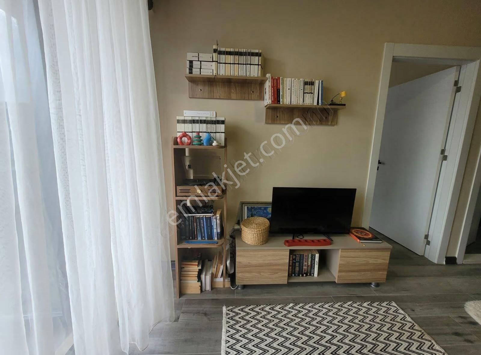 Dumlupınarda Eşyalı Ve Kiracılı 2+1 Net 50 M2 Satılık Daire - Görsel 17