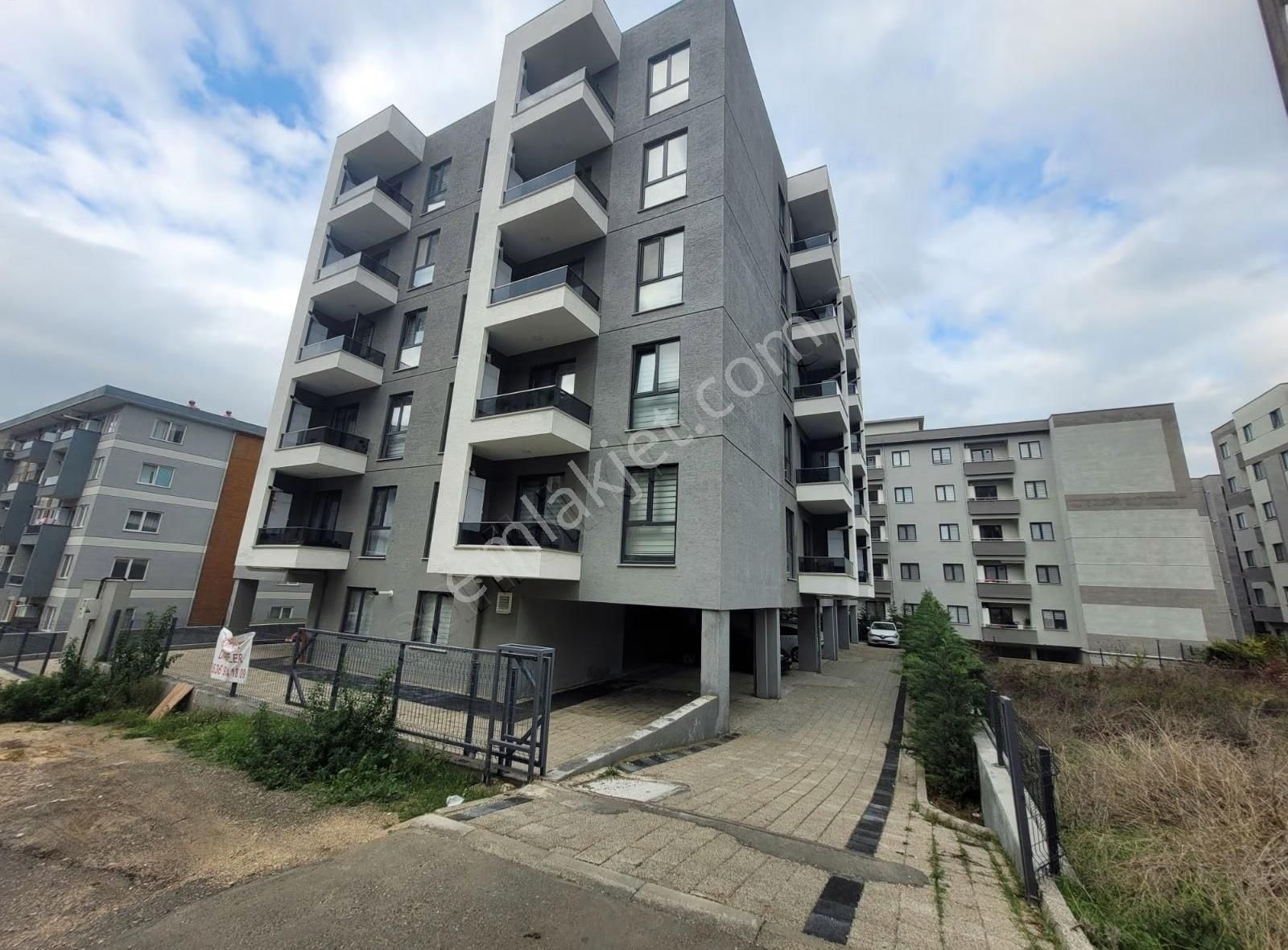 Dumlupınarda Eşyalı Ve Kiracılı 2+1 Net 50 M2 Satılık Daire