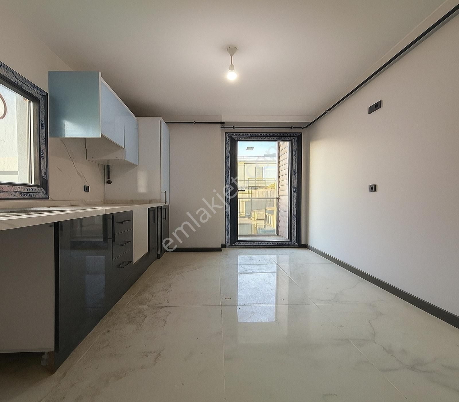 Lıve Yapıdan Adnan Kahveci'nin Merkezi Lokasyonunda Emsalsiz 2+1 - Görsel 4