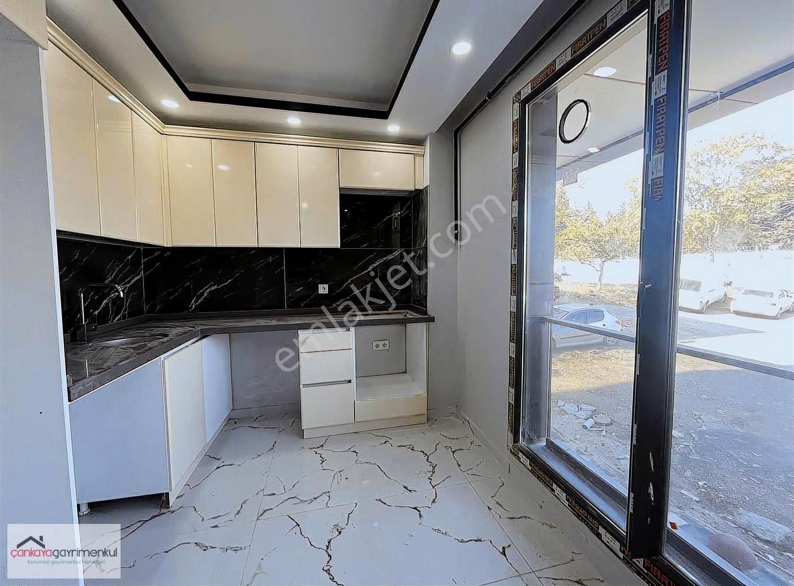 Halkalının En Güzel Yerinde 2+1 Sıfır Yüksek Giriş Daire!! - Görsel 14