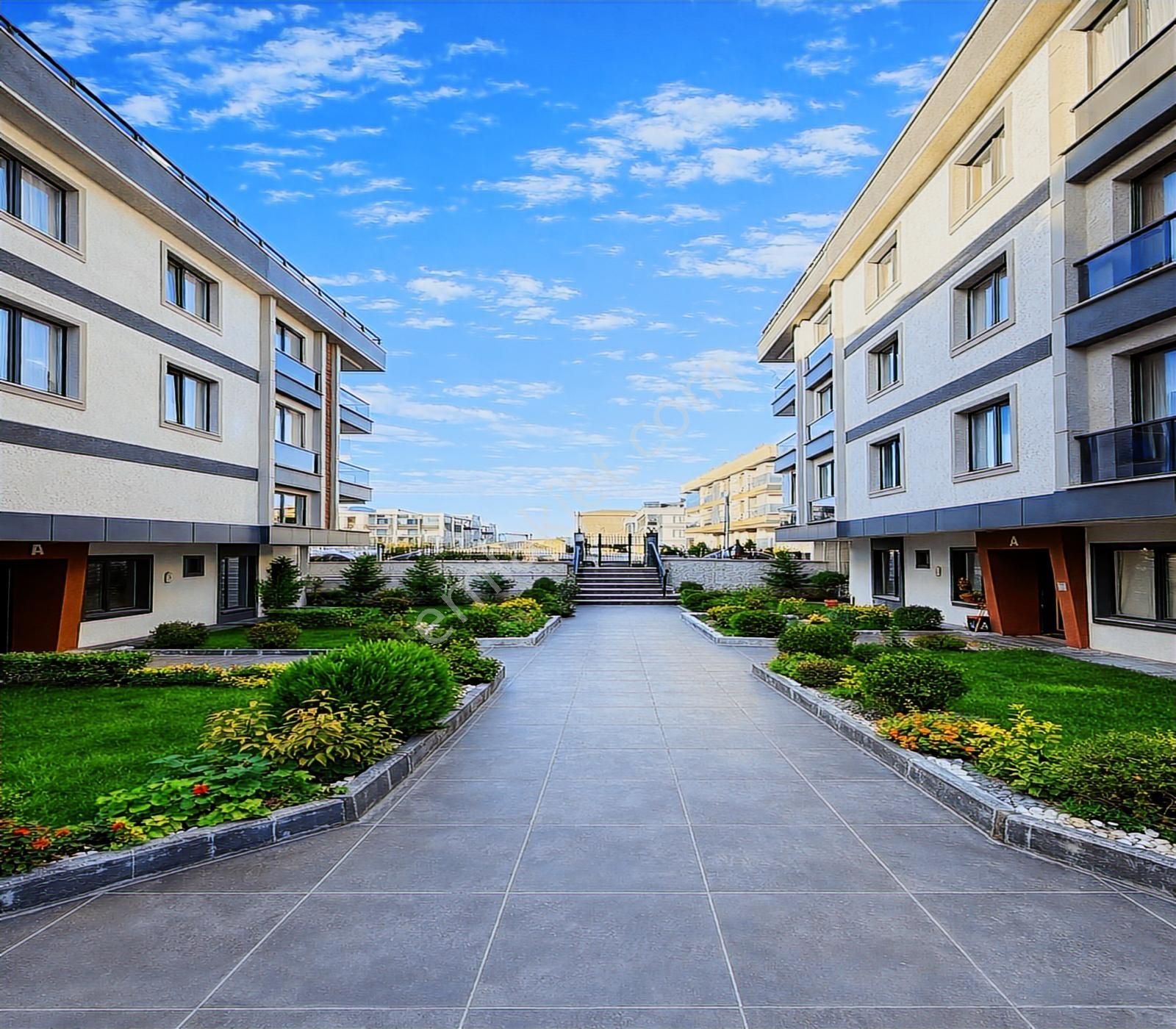 Beylikdüzü Lıve İnşaat'tan Site İçi Kapalı Otoparklı İskanlı 2+1 - Görsel 18