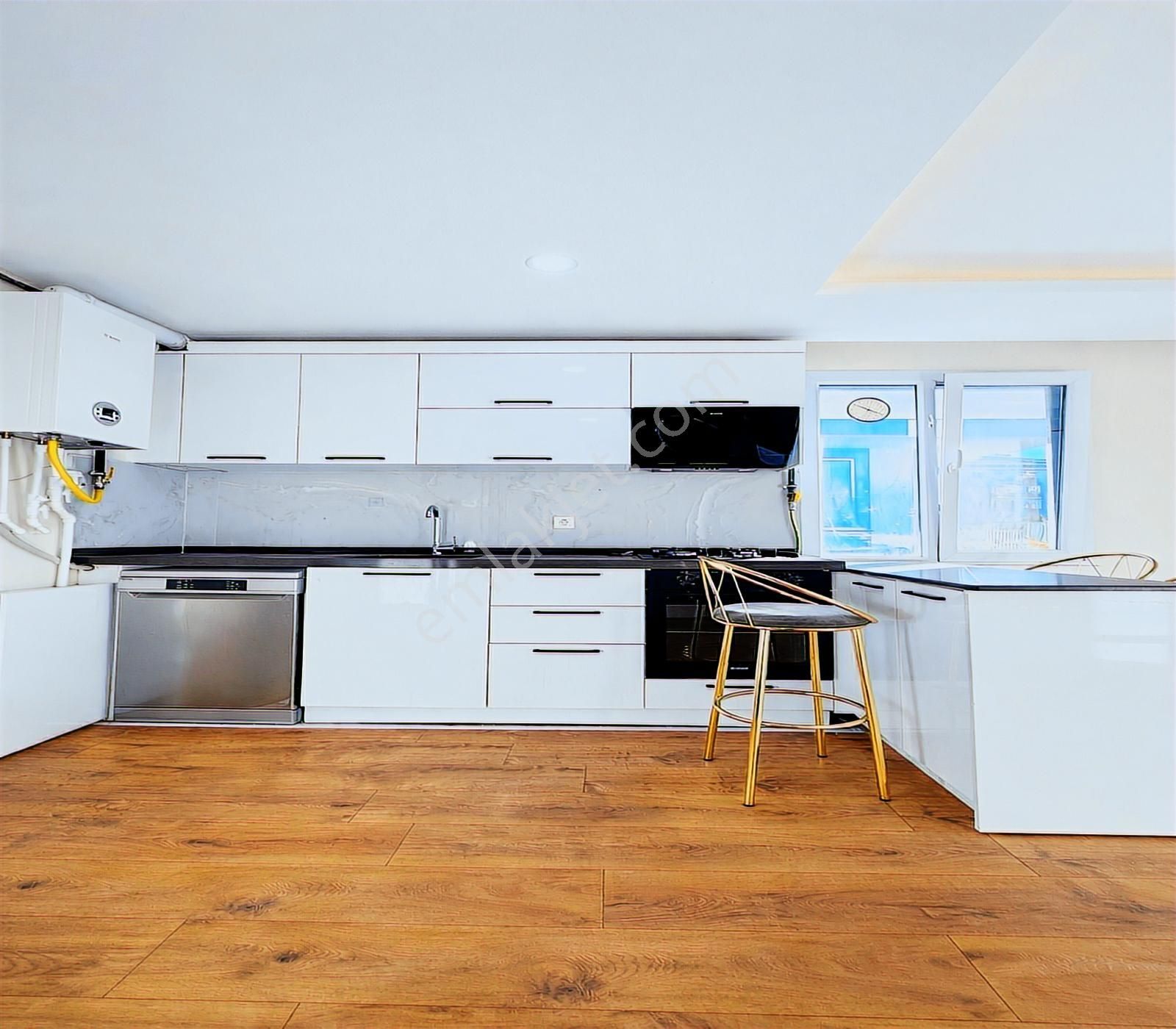 Beylikdüzü Lıve İnşaat'tan Site İçi Kapalı Otoparklı İskanlı 2+1 - Görsel 8