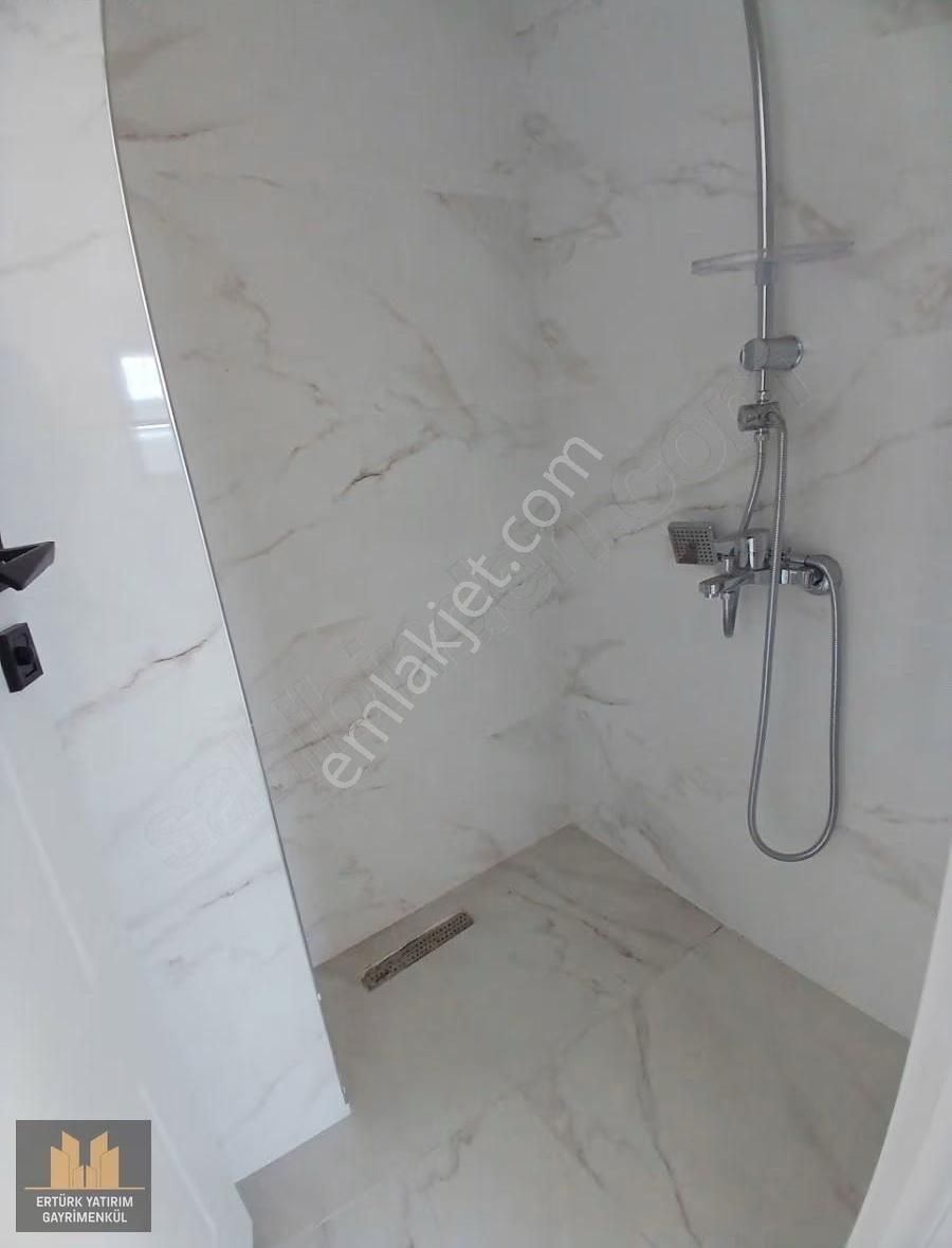 Çekmeköy Merkez Mahallesi Nde İki Daire Şeklinde 5+2 Dubleks - Görsel 20