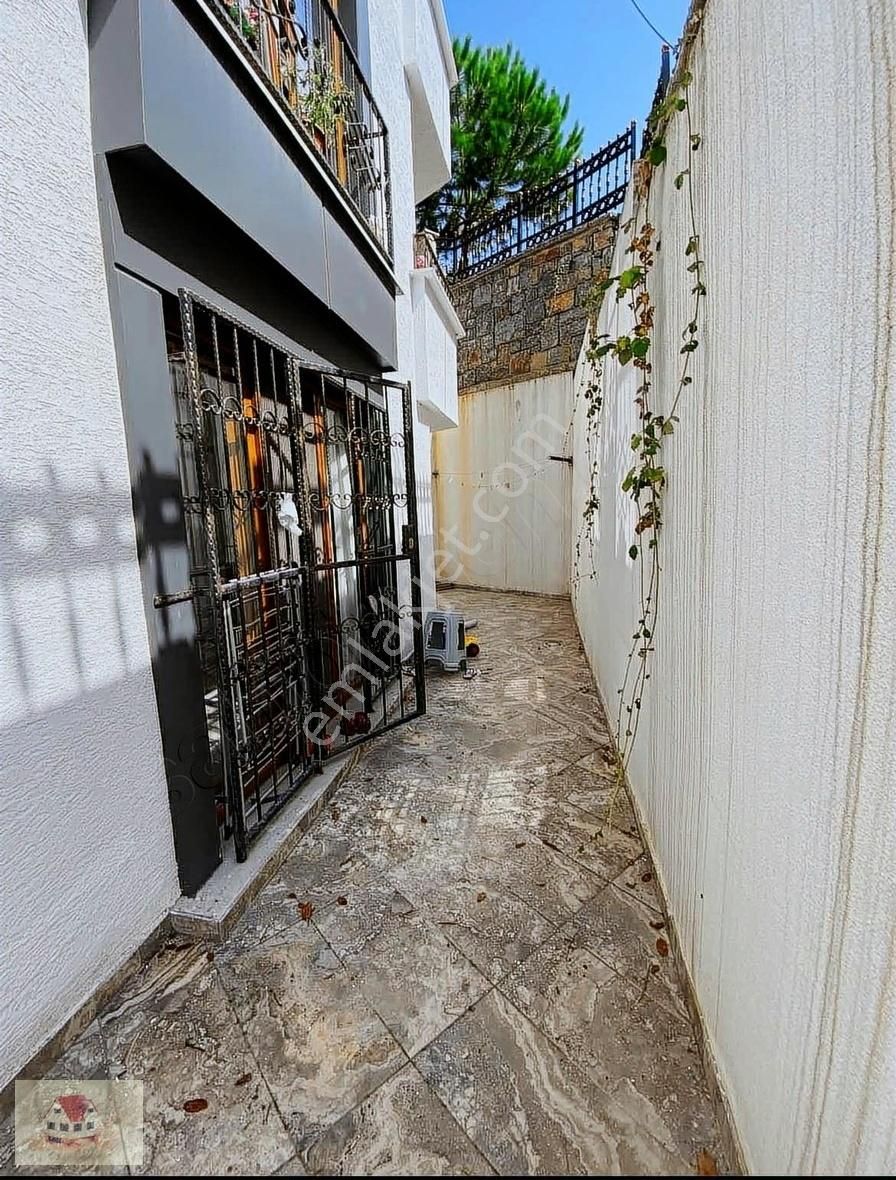 Çekmeköy Merkez Mahallesinde 100m2 Net Bahçe Katı Daire - Görsel 19