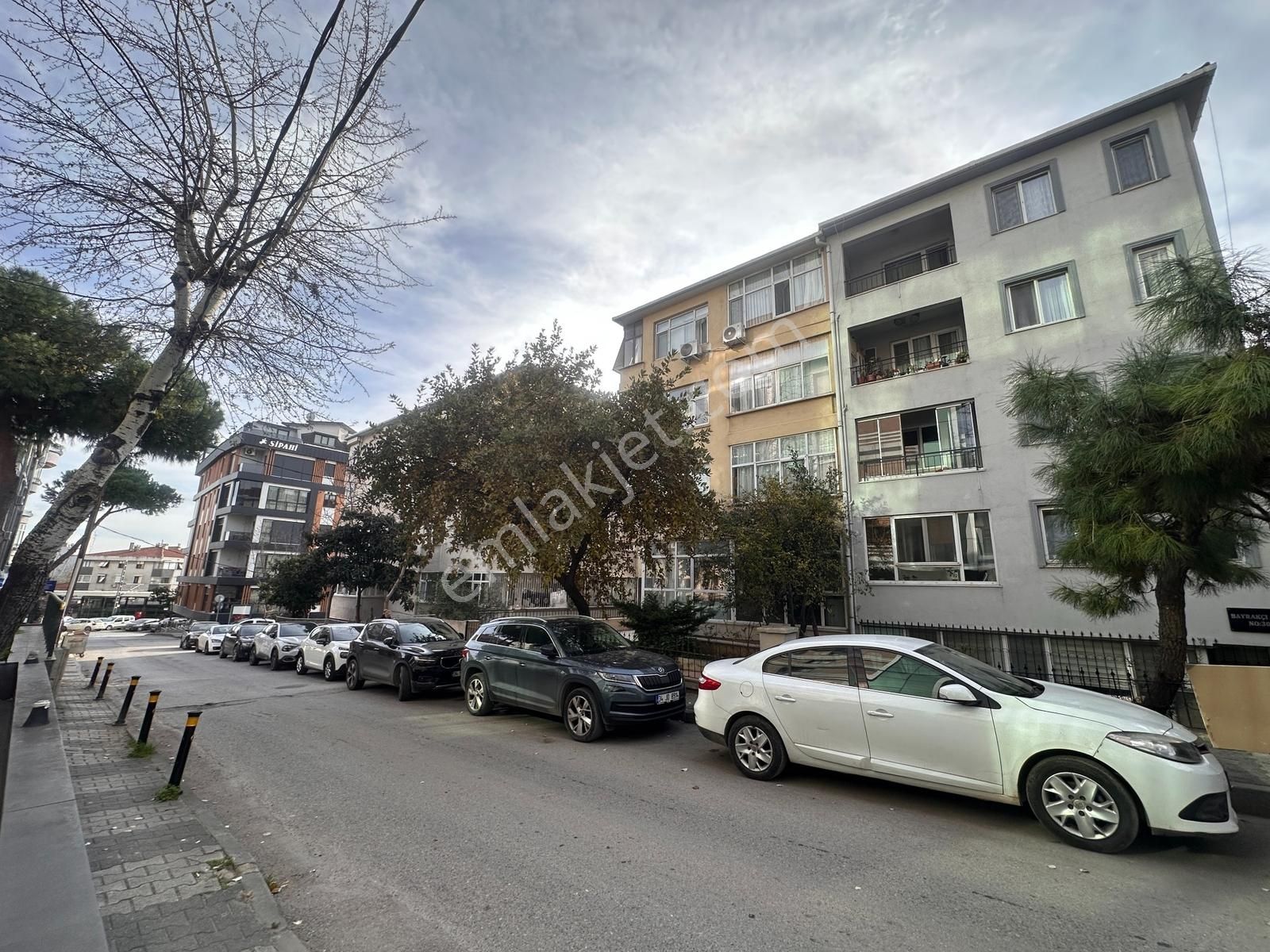 Tamiş'den Küçükyalı Çamlık Sahilde Ayrı Mutfaklı Balkonlu Geniş - Görsel 2