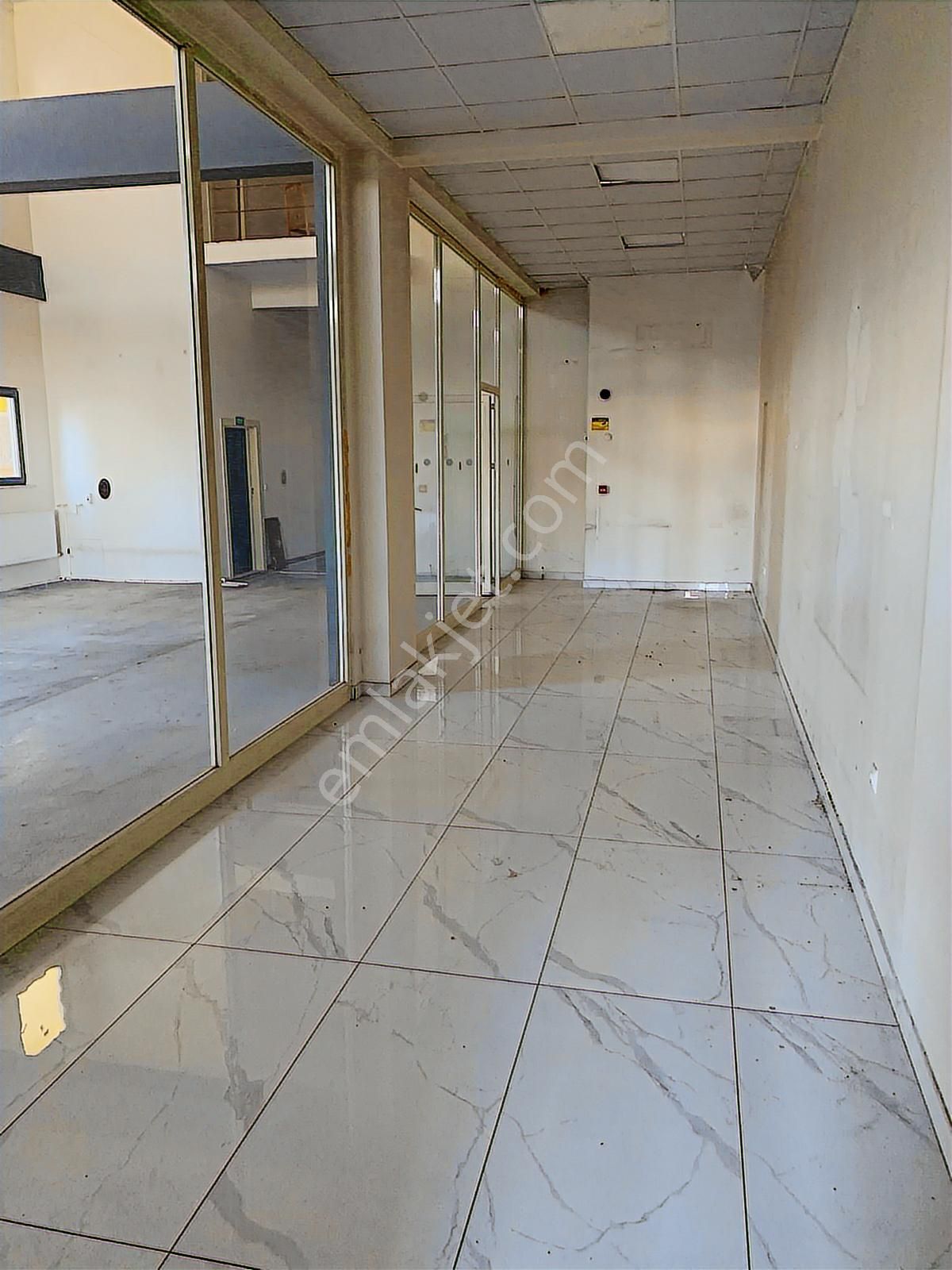 Bursa Yıldırım Millet 11 Eylül Bulvarı Üzerinde Kiralık Dükkan - Görsel 4