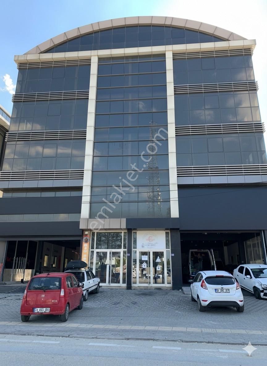 Beynil'den Bursa Yıldırım Millet Mahallesi'nde Satılık Plaza