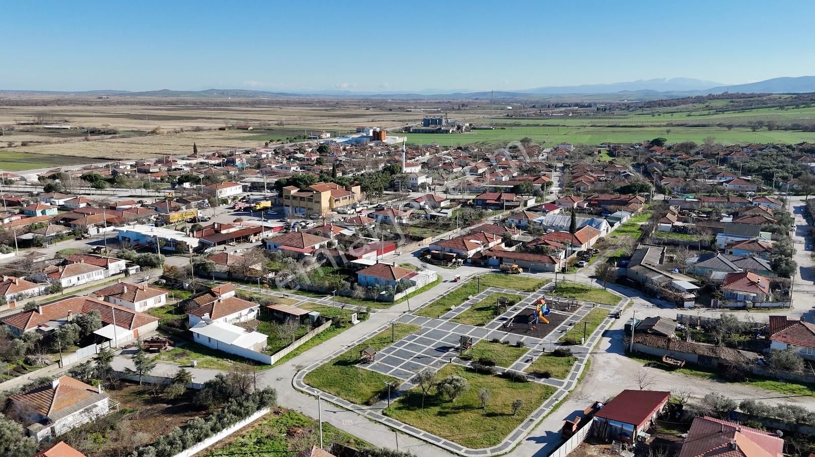 648 M2 Arsa İçinde 2+2 Müstakil Köy Evi - Görsel 7