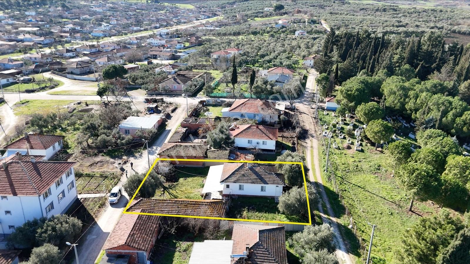 648 M2 Arsa İçinde 2+2 Müstakil Köy Evi - Görsel 10