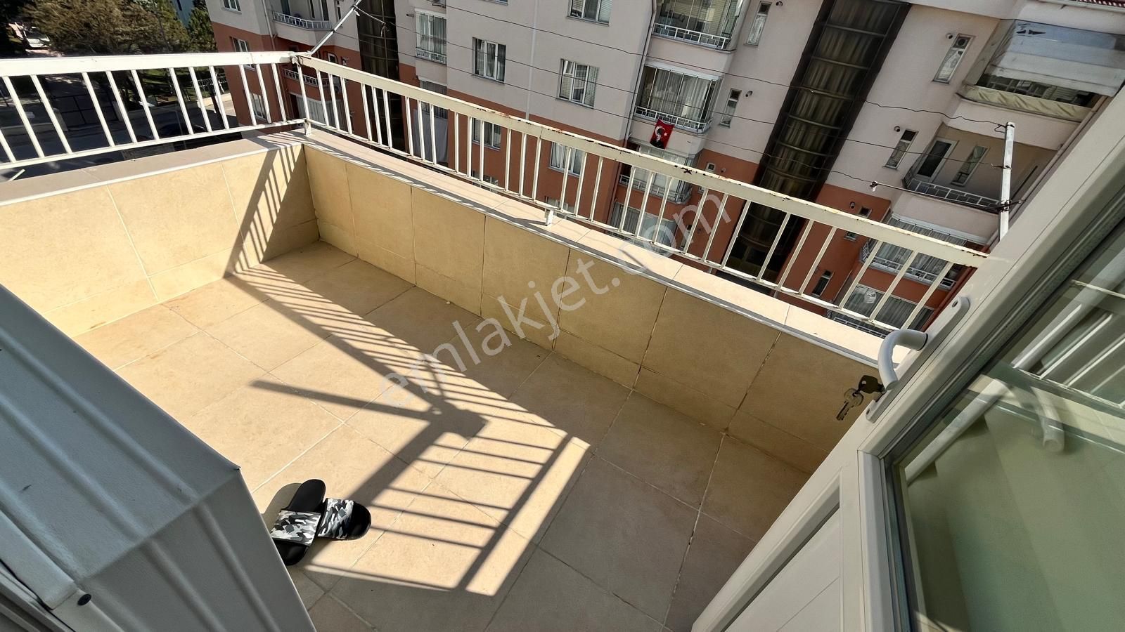 Oğuzlar Mahallesinde Site İçerisinde Park Cepheli Krediye Uygun Satılık - Görsel 14