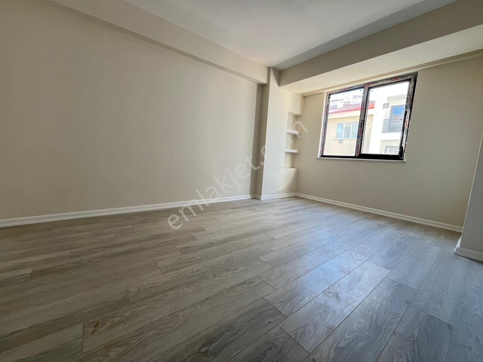 Tuncay Kartal'dan Çamlıca Mh De Birlik Caddesi Yaını 160 M2 3+1 - Görsel 23