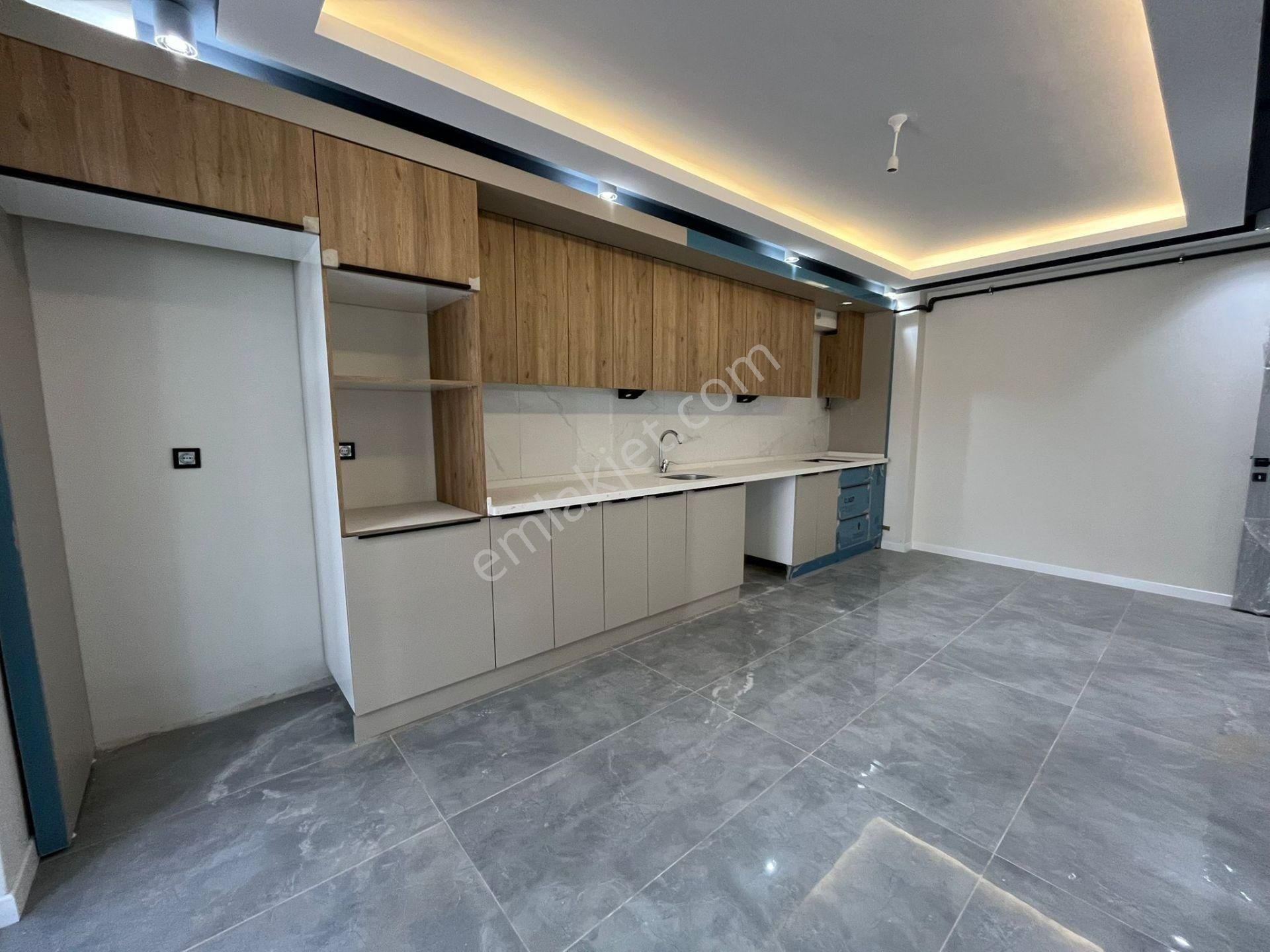 Tuncay Kartal'dan Çamlıca Mh De Birlik Caddesi Yaını 160 M2 3+1 - Görsel 2