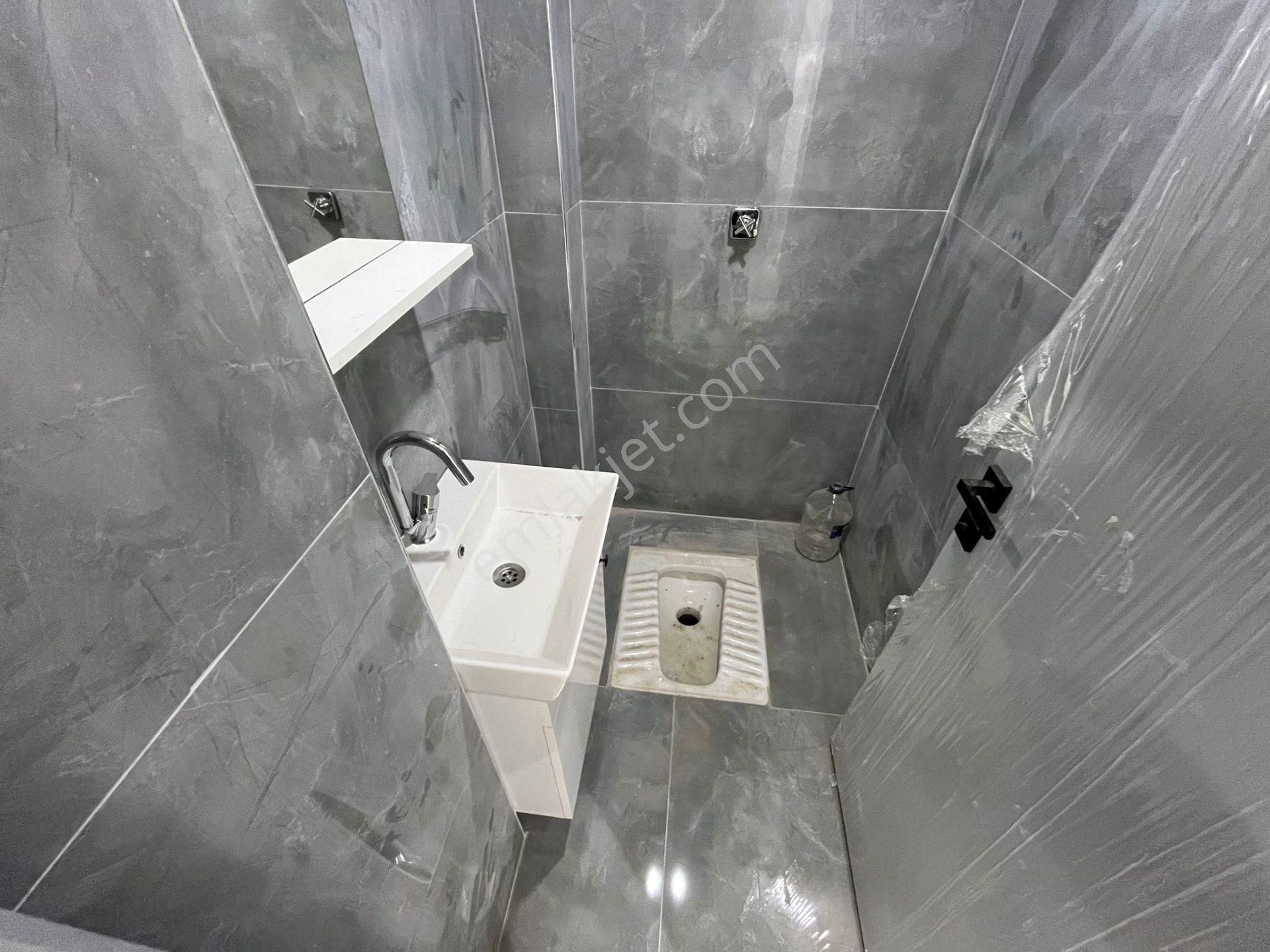 Tuncay Kartal'dan Çamlıca Mh De Birlik Caddesi Yaını 160 M2 3+1 - Görsel 17