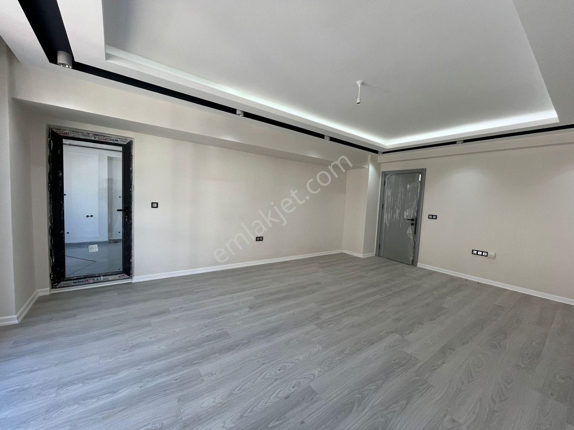 Tuncay Kartal'dan Çamlıca Mh De Birlik Caddesi Yaını 160 M2 3+1 - Görsel 13