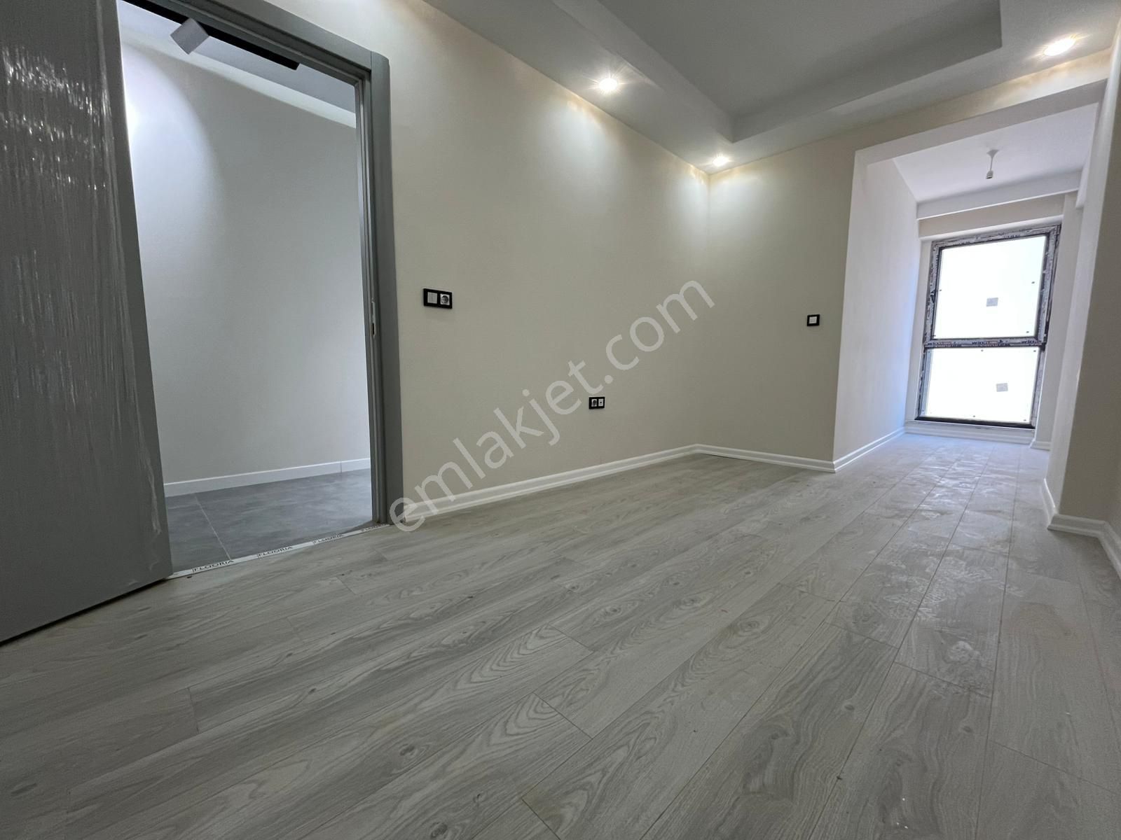 Tuncay Kartal'dan Çamlıca Mh De Birlik Caddesi Yaını 160 M2 3+1 - Görsel 16