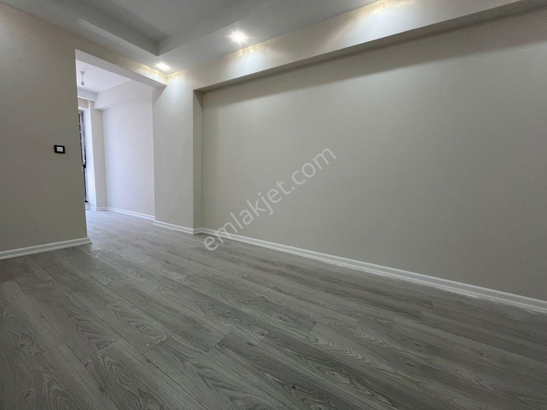 Tuncay Kartal'dan Çamlıca Mh De Birlik Caddesi Yaını 160 M2 3+1 - Görsel 15