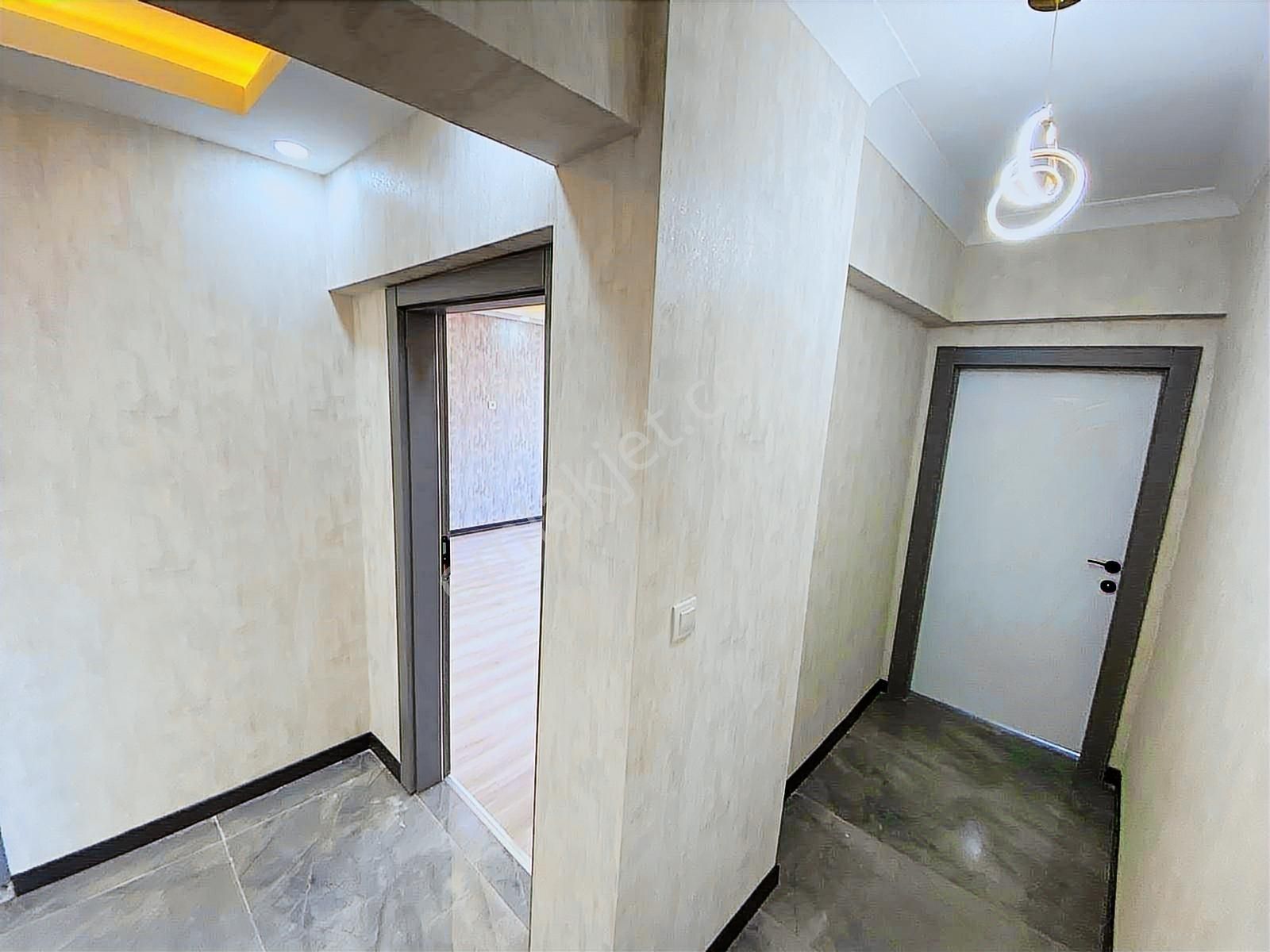 Sincan Merkezde Harika Manzaralı Full Yapılı Bagımsız 3+1 Daire - Görsel 35