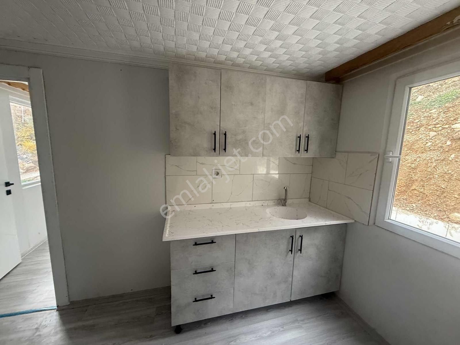 Alanya Güneyde | Deniz Manzaralı | Ruhsatlı Satılık Bağ Evi - Görsel 27