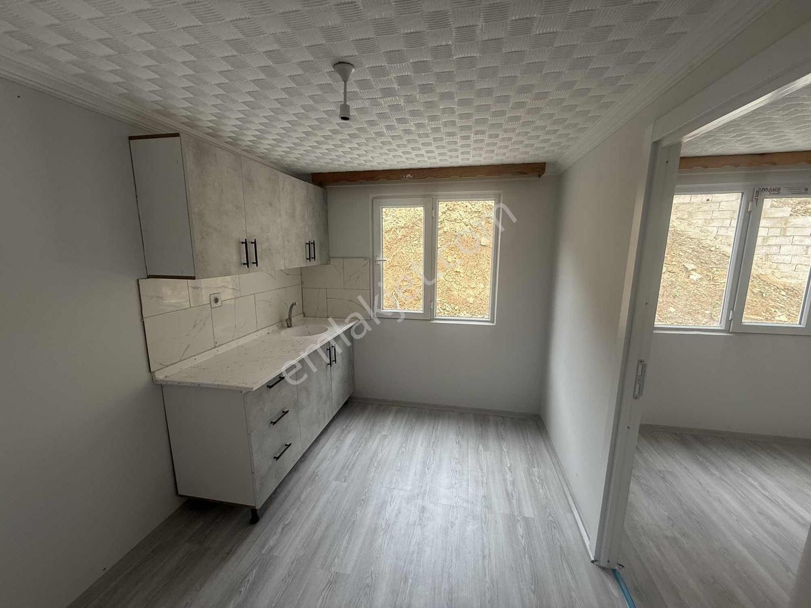 Alanya Güneyde | Deniz Manzaralı | Ruhsatlı Satılık Bağ Evi - Görsel 3