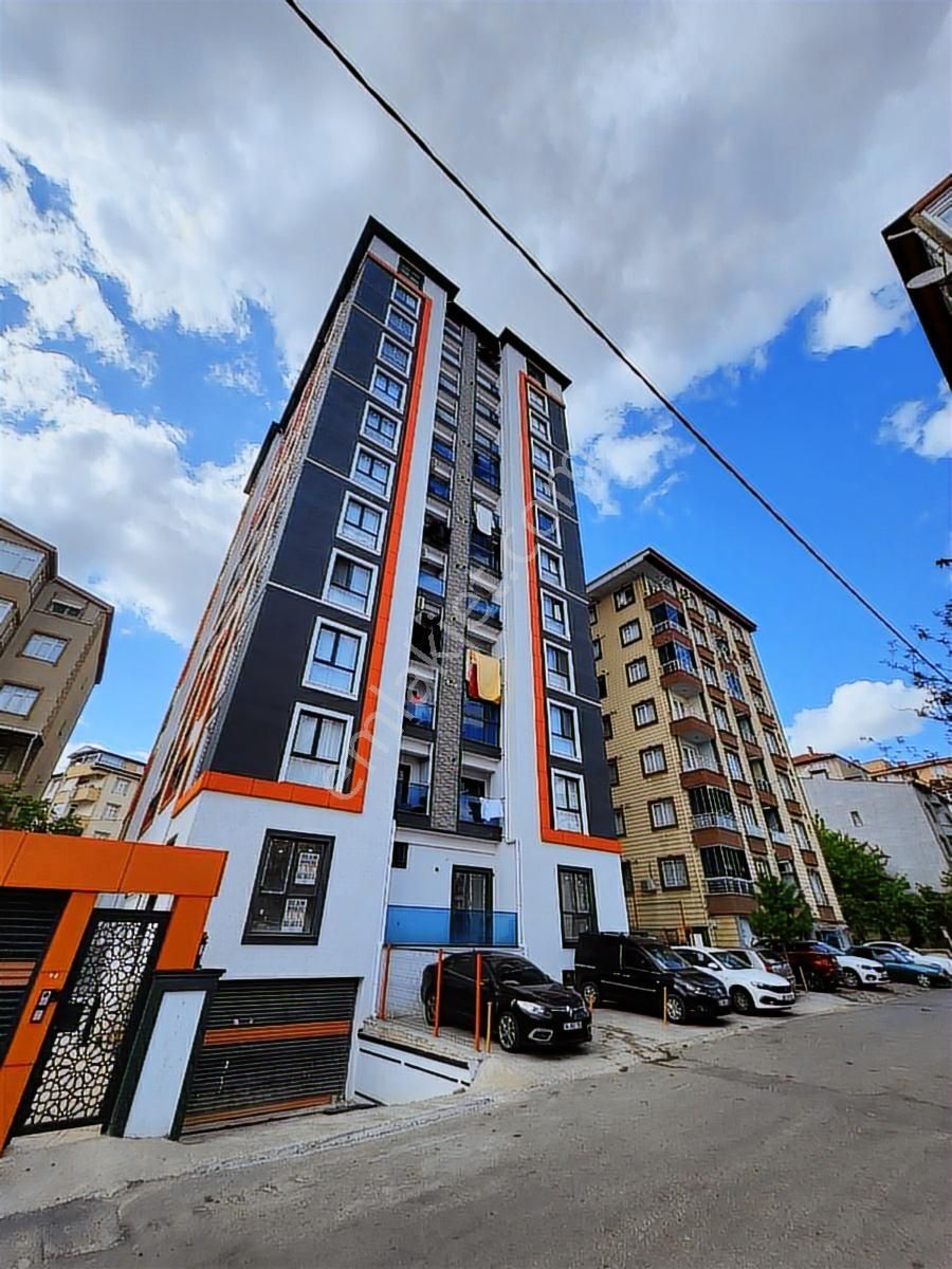 Koru Emlak'tan: 3+1 Arakat Yeni Lüx Fırsat Daire Satılıktır