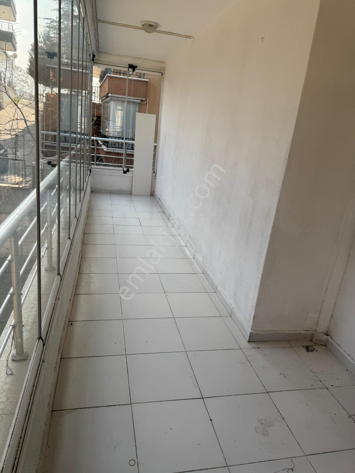 Başpınar'da Orhan Kemal Caddesi Yakını Asansörlü 3+1 1.katta Satılık Daire !! - Görsel 15