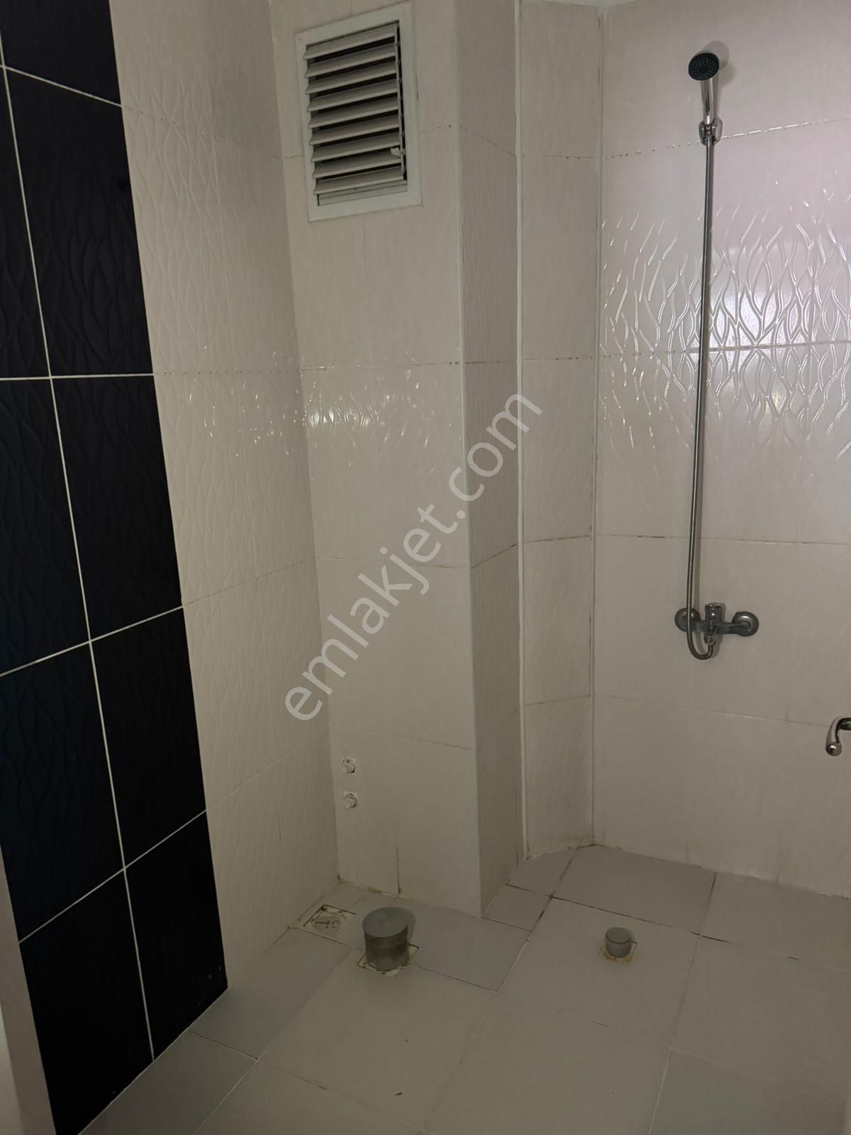 Başpınar'da Orhan Kemal Caddesi Yakını Asansörlü 3+1 1.katta Satılık Daire !! - Görsel 12