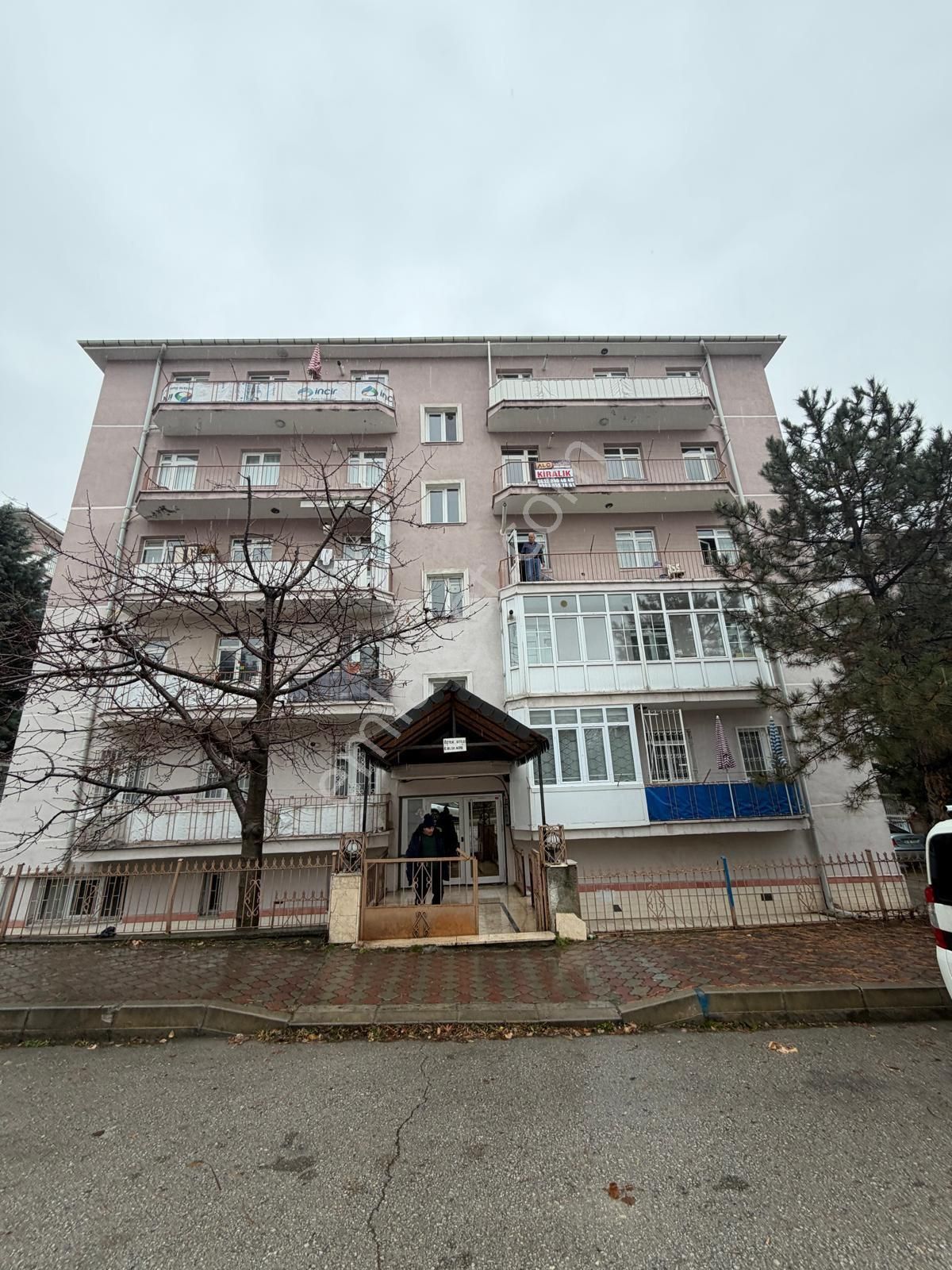 A L C Den Ulubatlı Hasan Mahallesin'de Siteiçi Kiralık Daire - Görsel 35