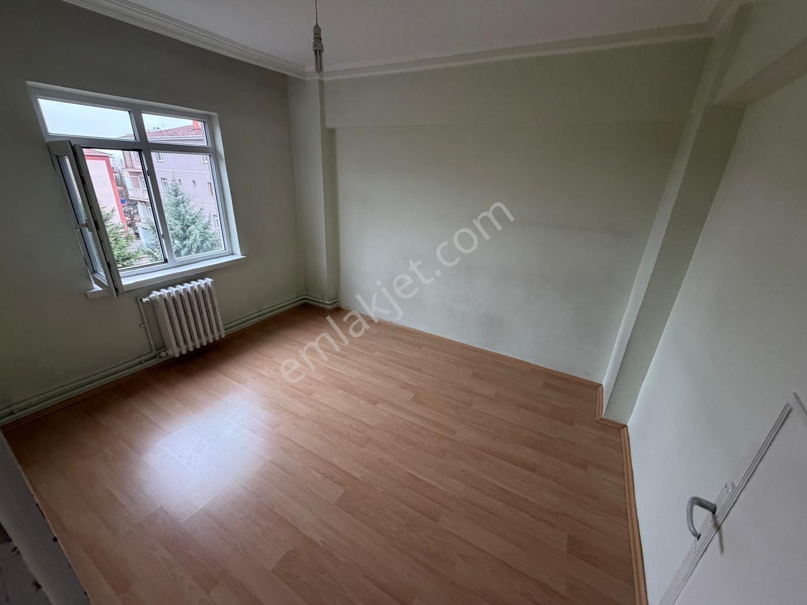 A L C Den Ulubatlı Hasan Mahallesin'de Siteiçi Kiralık Daire - Görsel 1