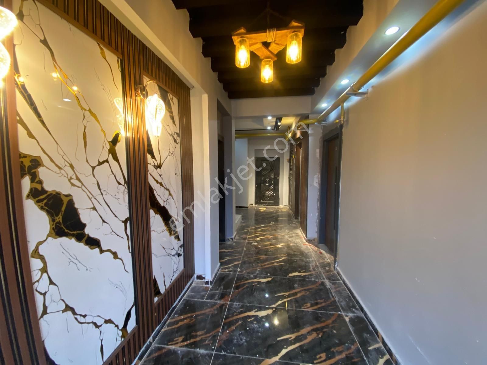 Cadde Seyrandan Satılık 2+0 - Görsel 5