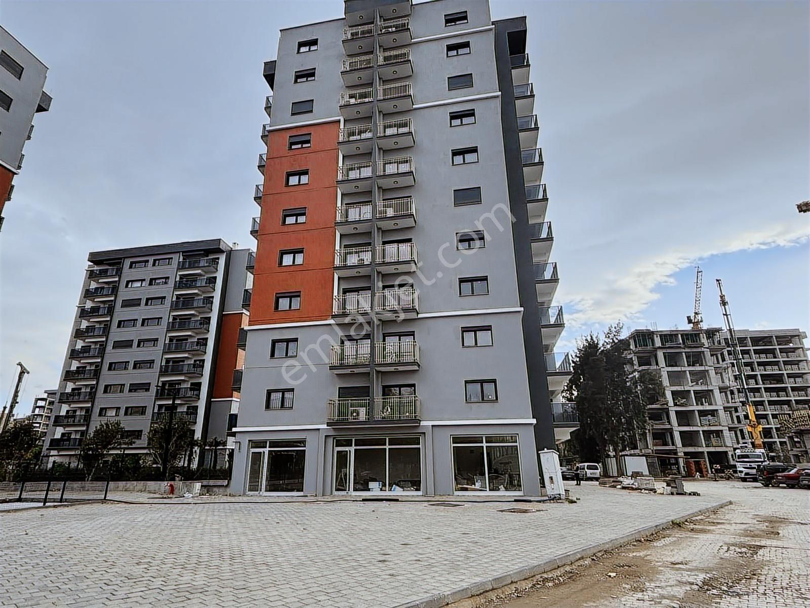 İzmir Bayraklı Manavkuyu Mah. Satılık Brüt 125m2 Sıfır Lüx Daire - Görsel 5