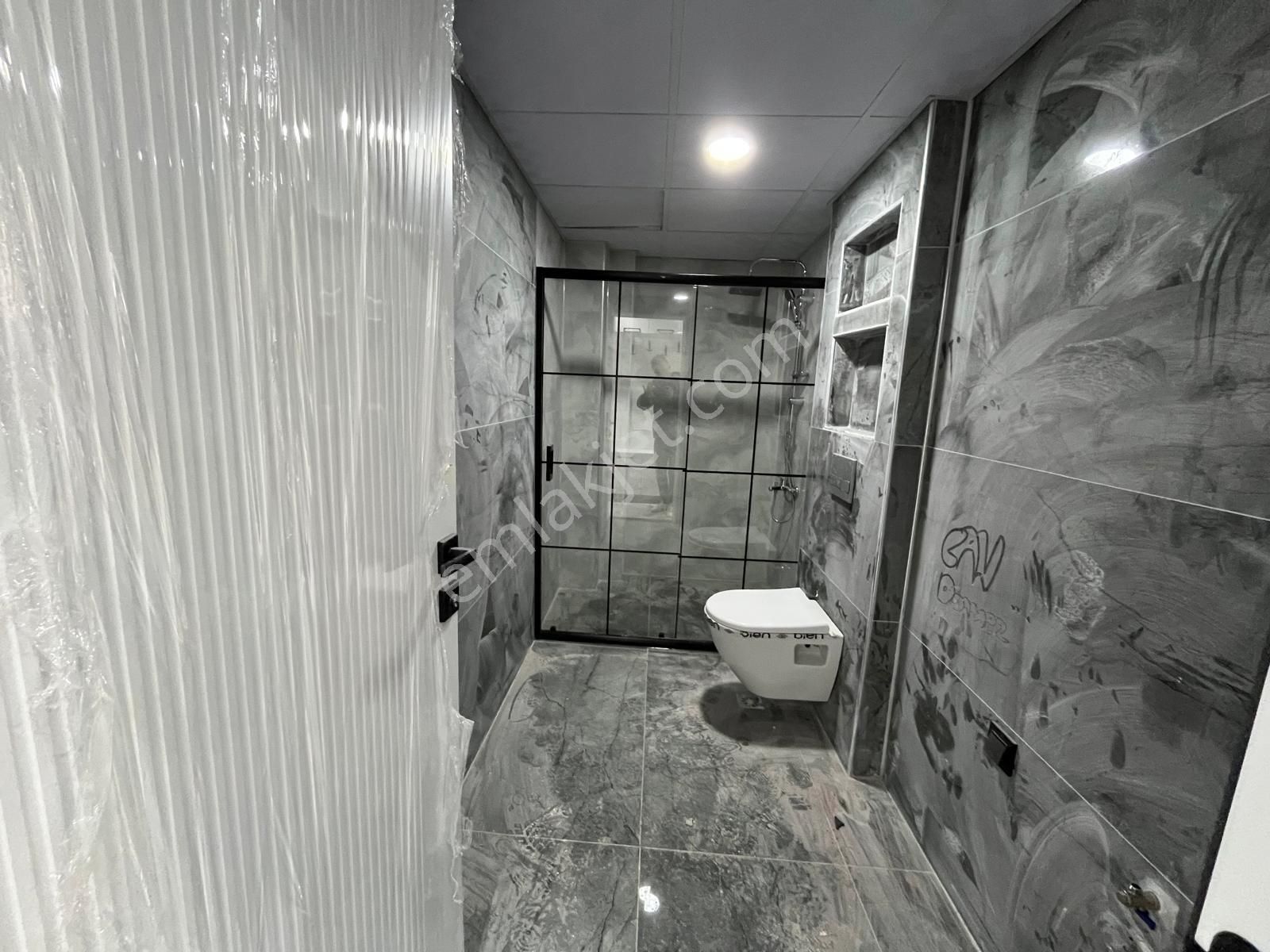 Tuncay Kartal'dan Çamlıca Mh De Özel Garajlı Köşe 2+1 - Görsel 19