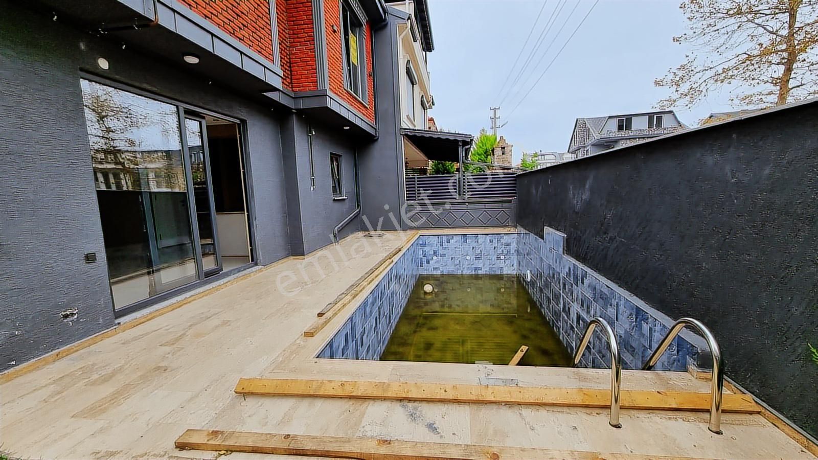 Fırsat!!okullara Komşu Müstakil Havuzlu Nefis 4+1 Villa - Görsel 14