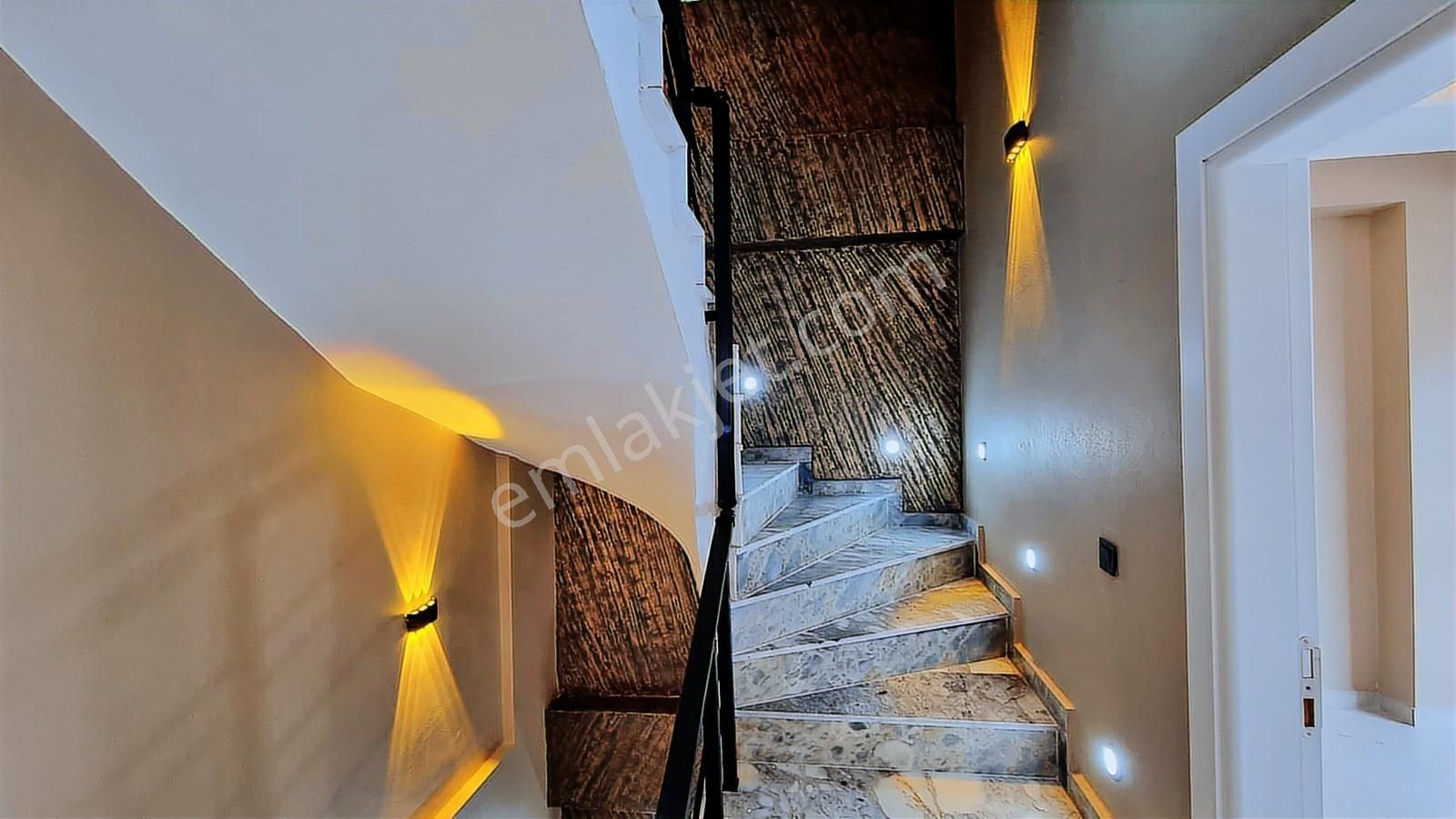 Fırsat!!okullara Komşu Müstakil Havuzlu Nefis 4+1 Villa - Görsel 22